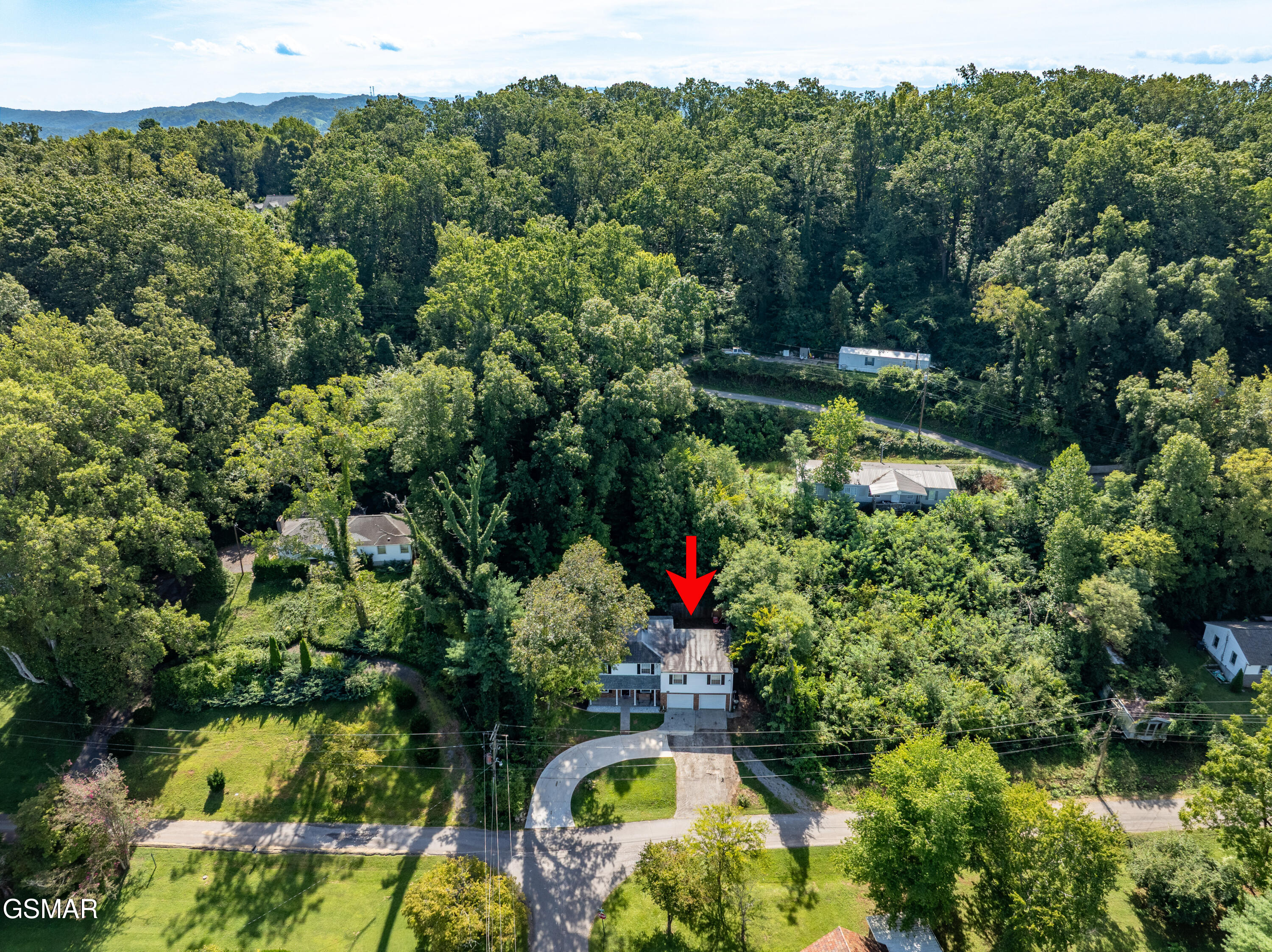 4220 Reed Road Louisville TN 37777