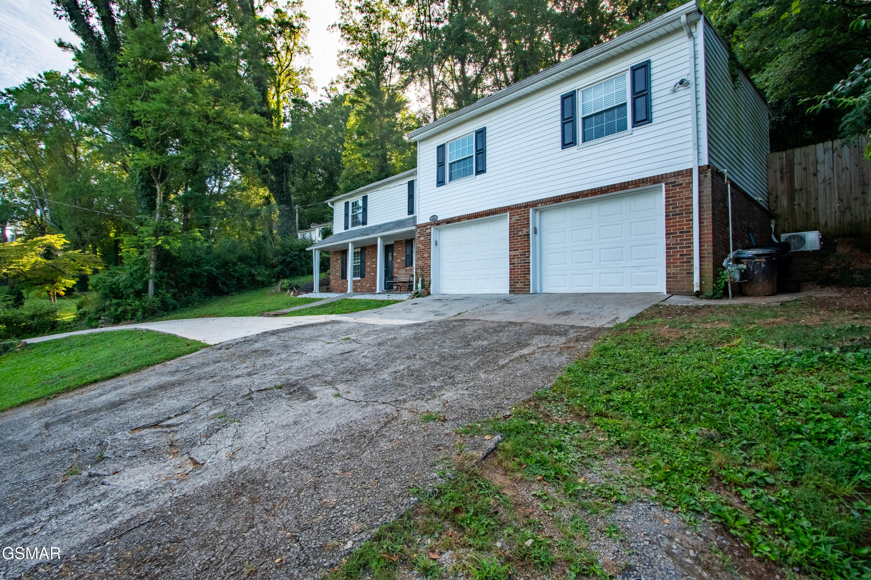 4220 Reed Road Louisville TN 37777