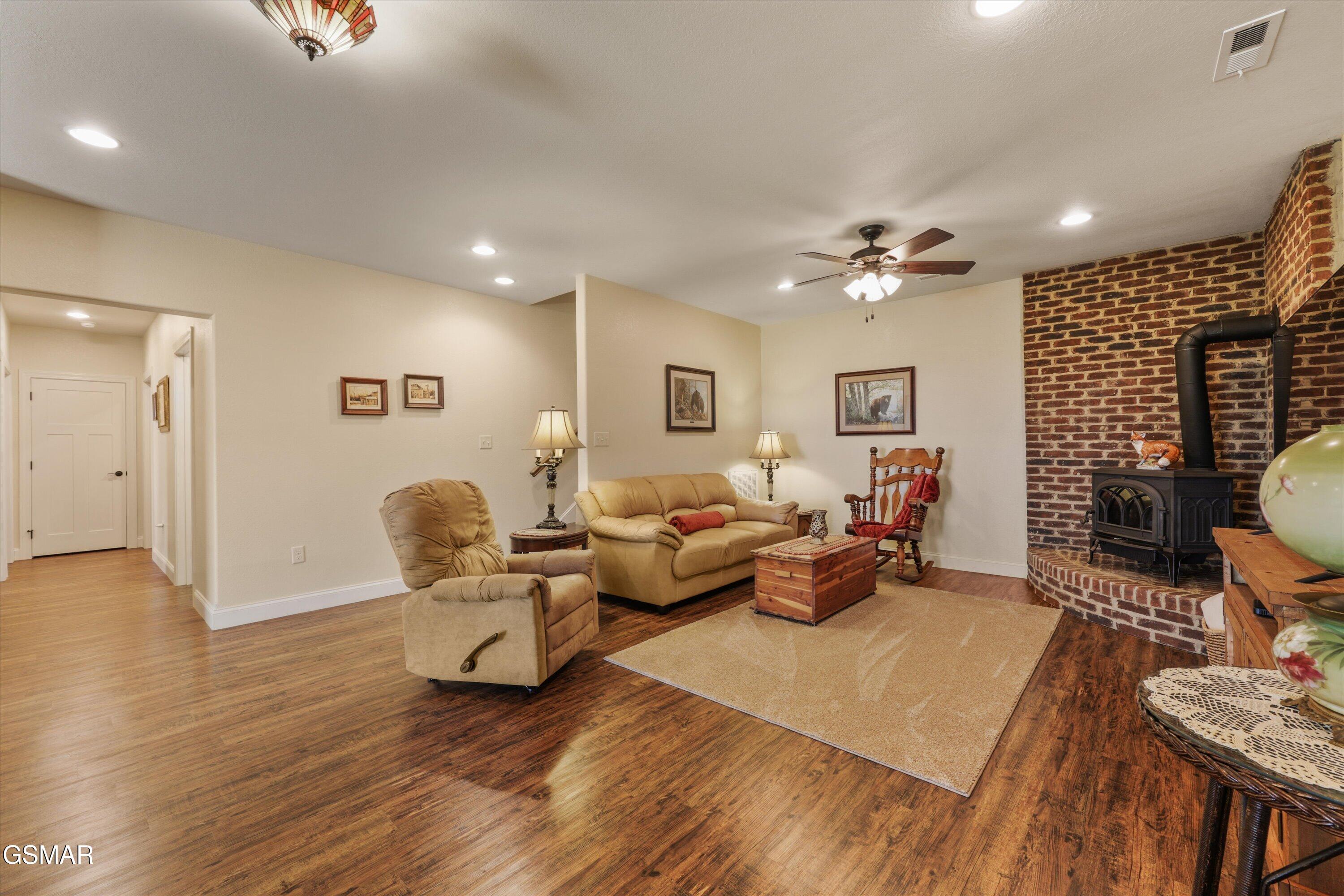 2278 Lower Rinehart Road Dandridge TN 37725