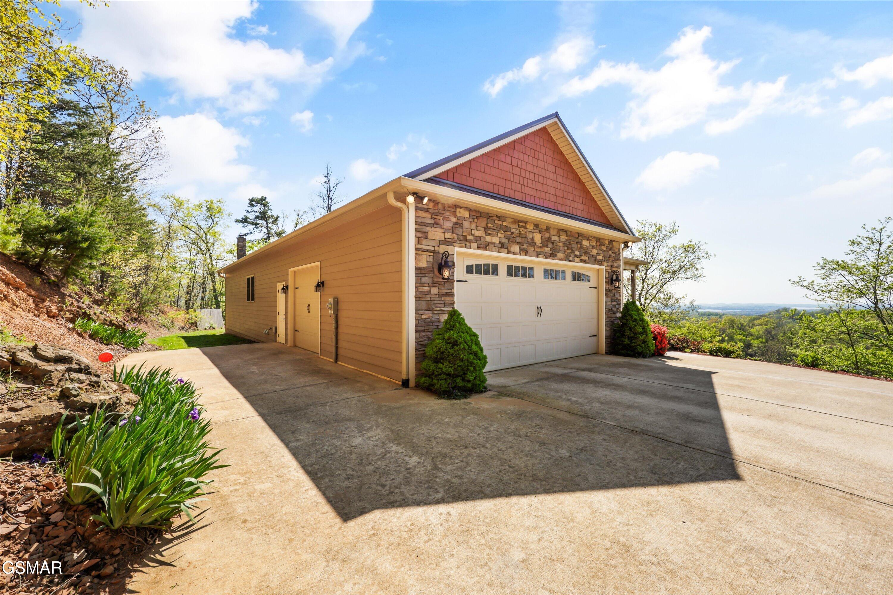 2278 Lower Rinehart Road Dandridge TN 37725