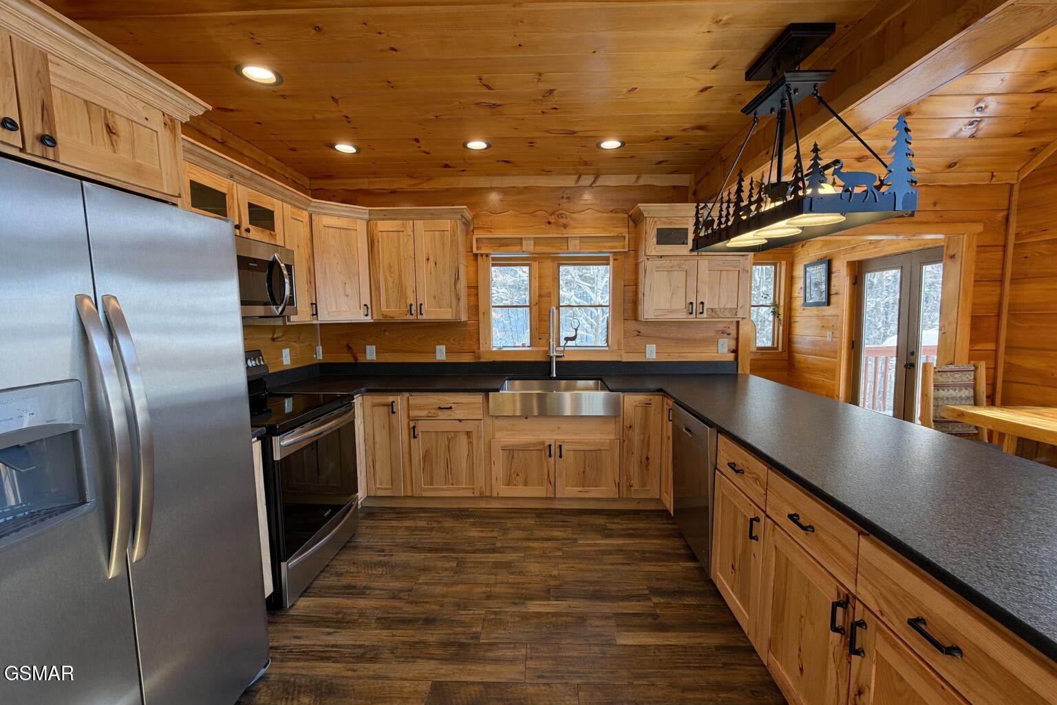 643 Forest Drive Pigeon Forge TN 37863