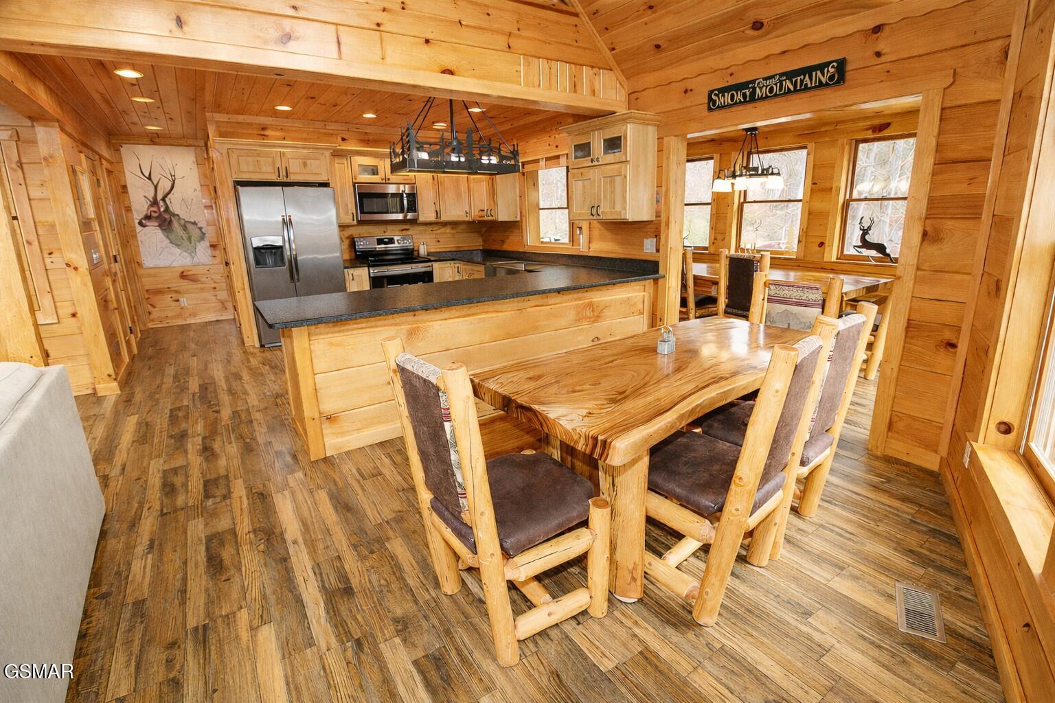 643 Forest Drive Pigeon Forge TN 37863