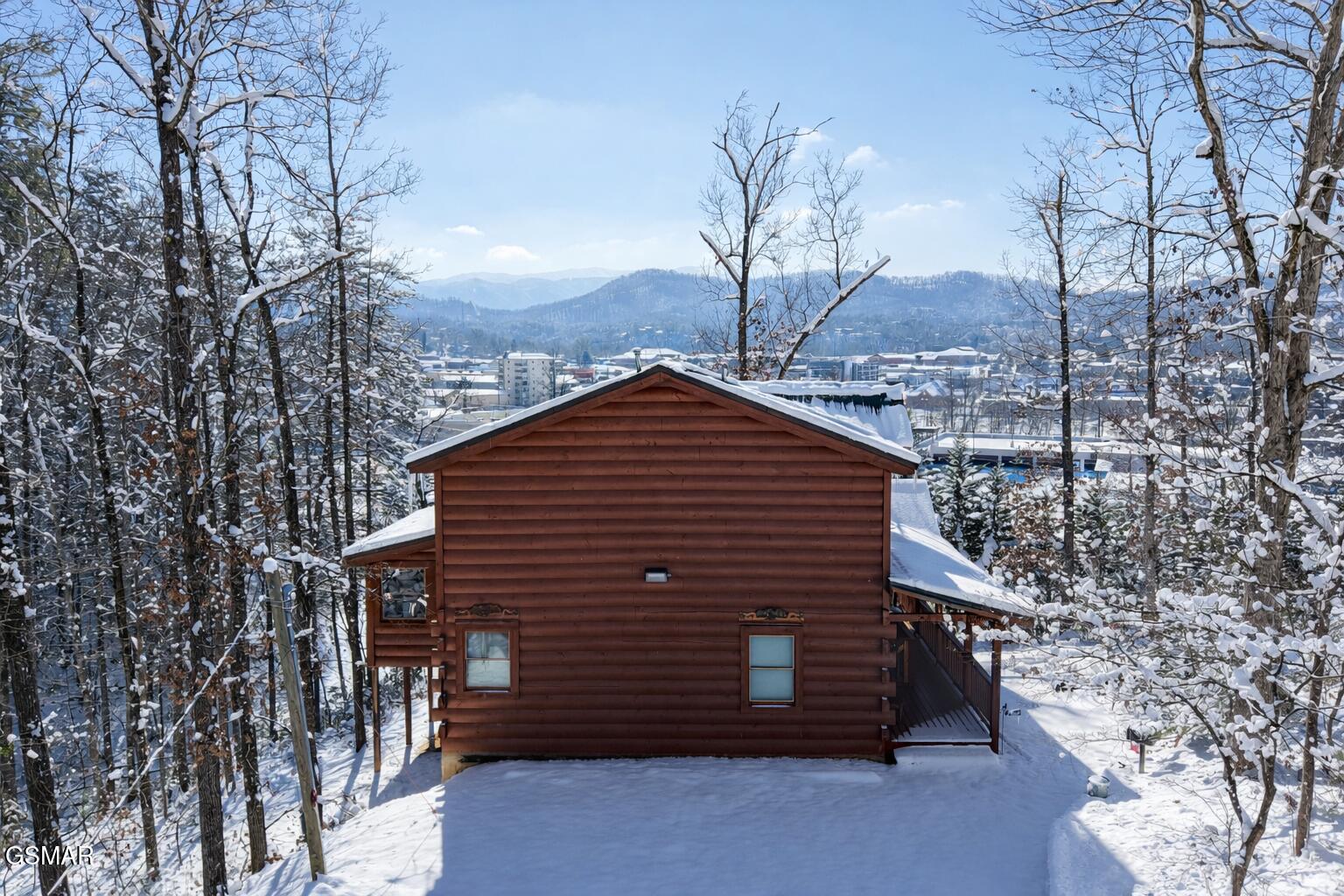 643 Forest Drive Pigeon Forge TN 37863