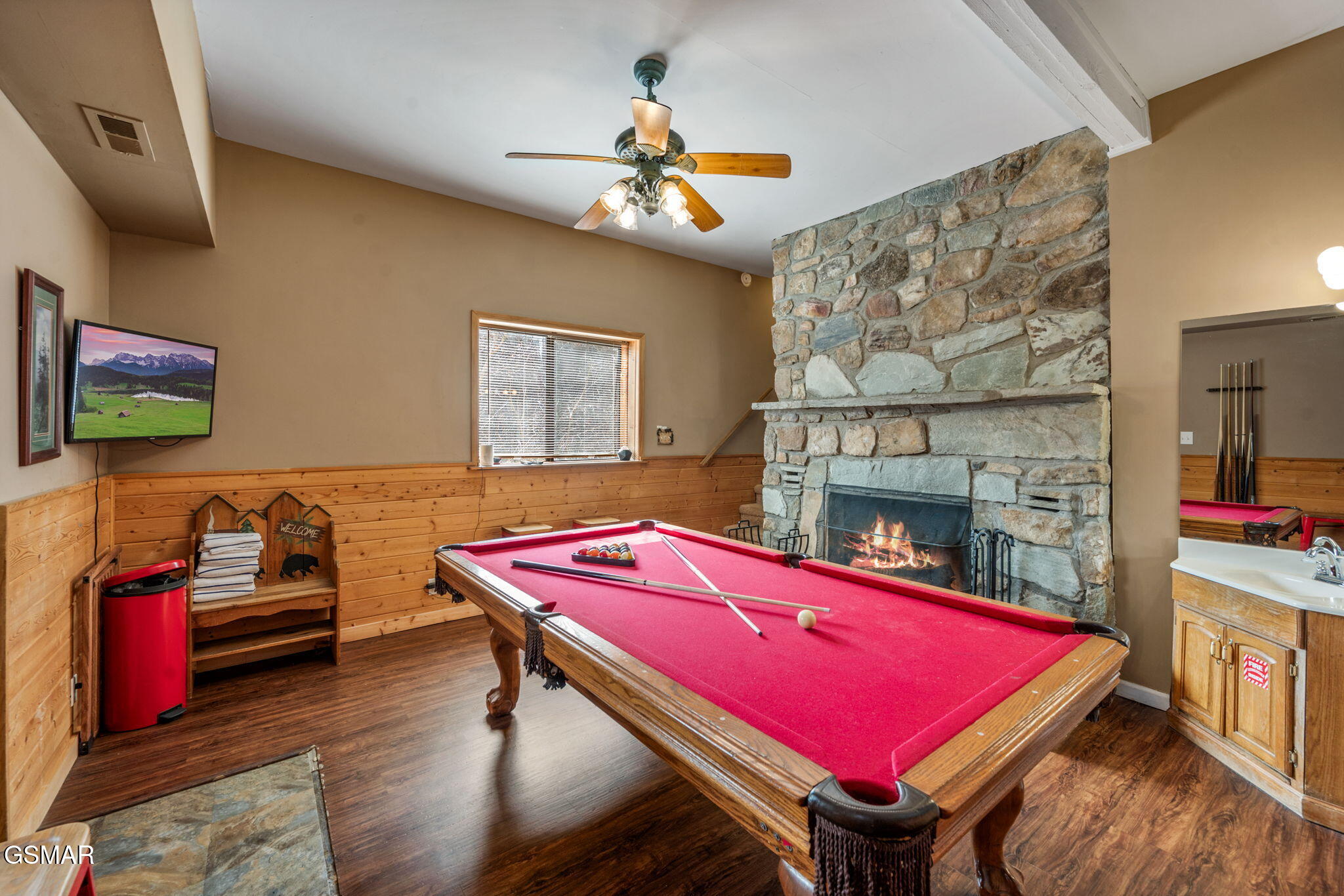 1125 Lower Alpine Way Gatlinburg TN 37738