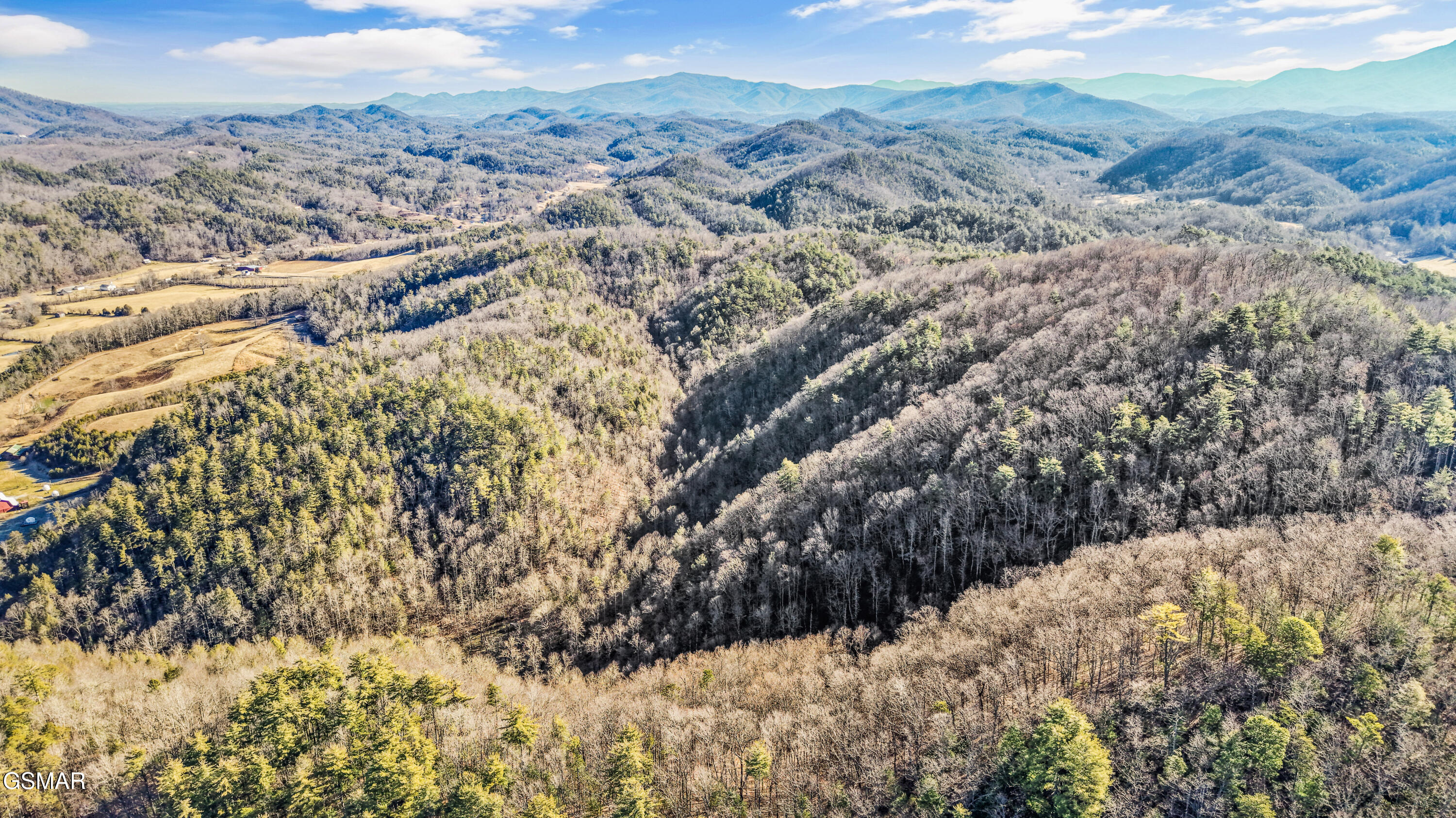 4876 Pearl Valley Road Sevierville TN 37876