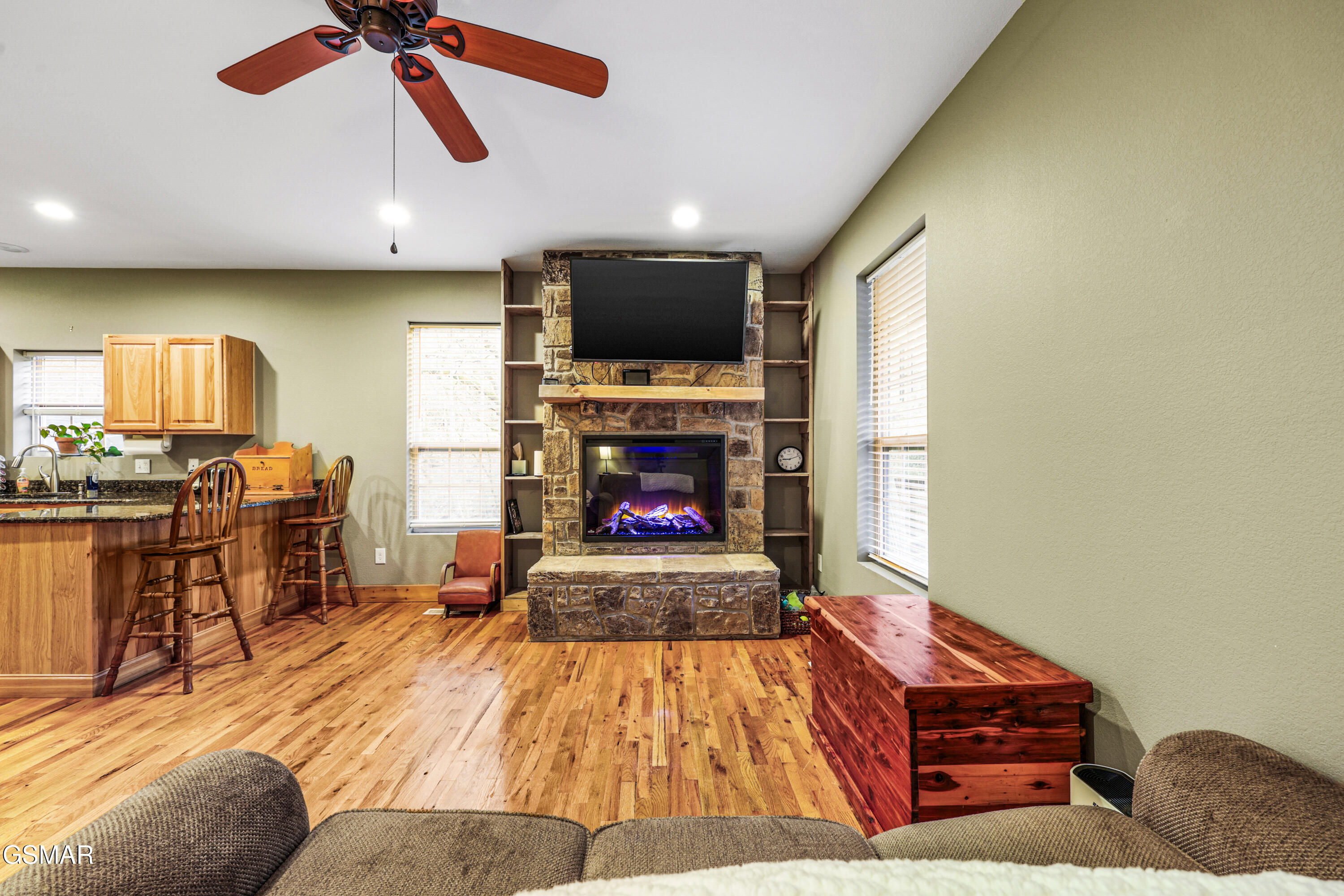 4876 Pearl Valley Road Sevierville TN 37876