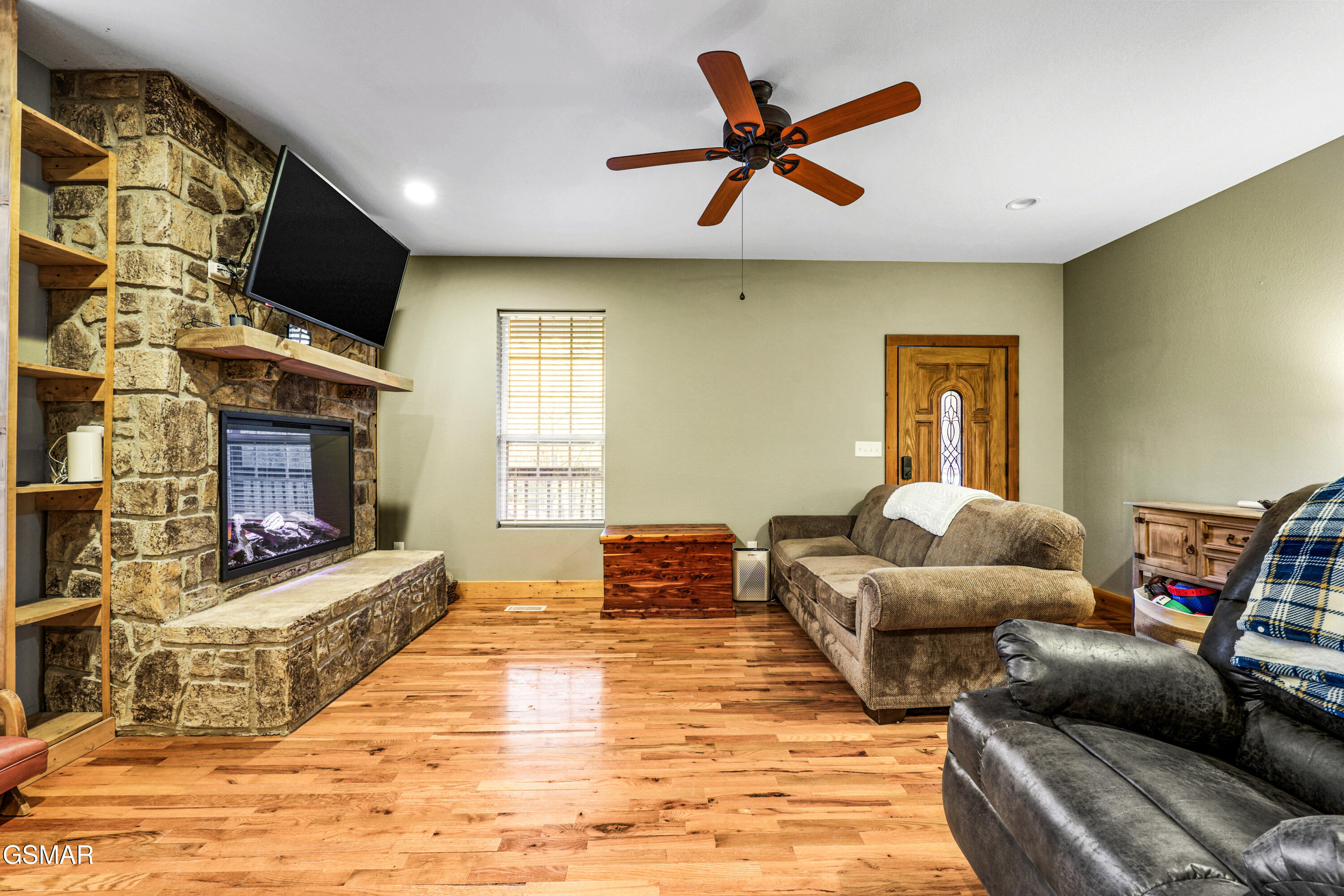 4876 Pearl Valley Road Sevierville TN 37876