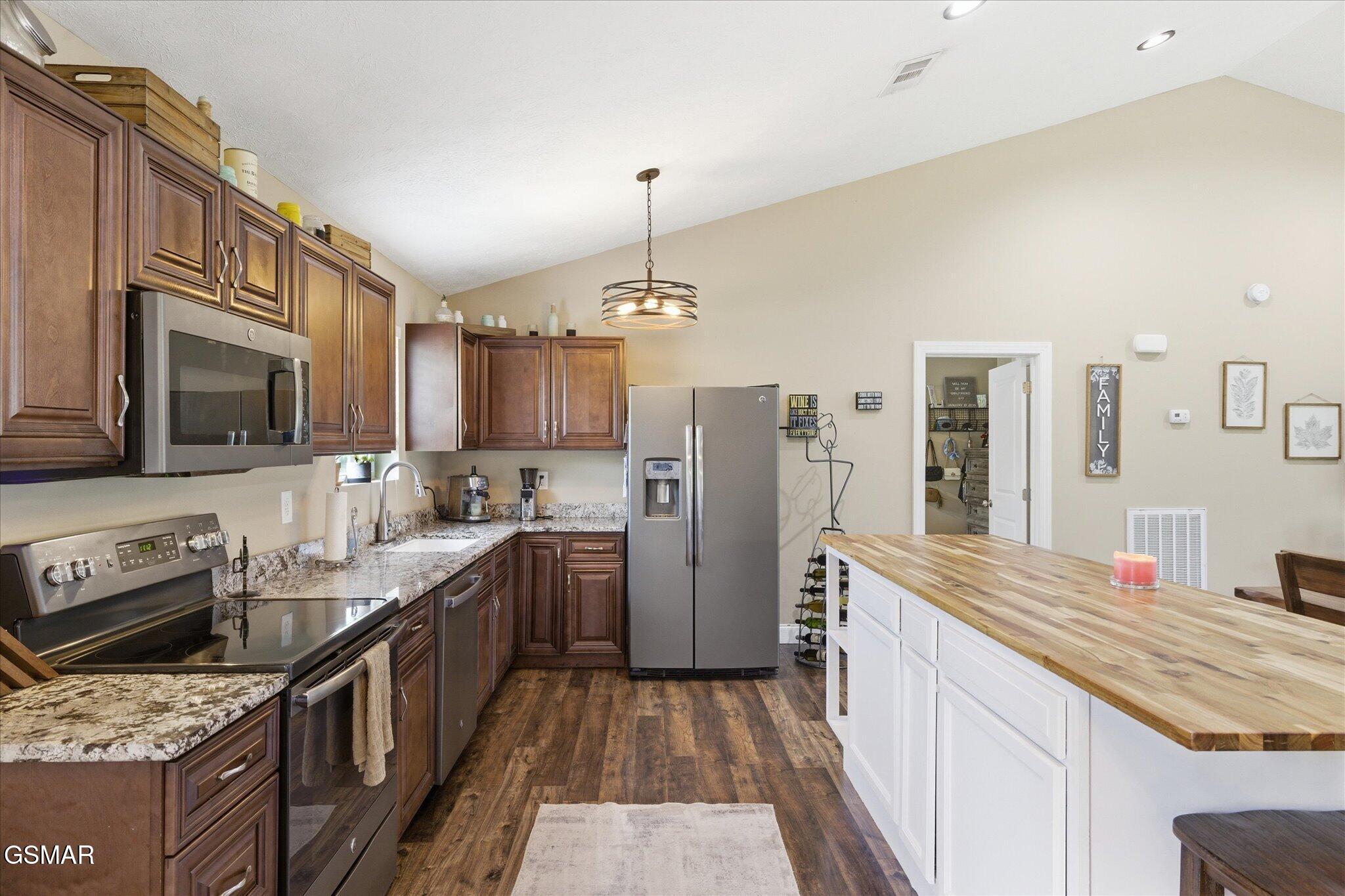 1904 Infinity Lane Sevierville TN 37876