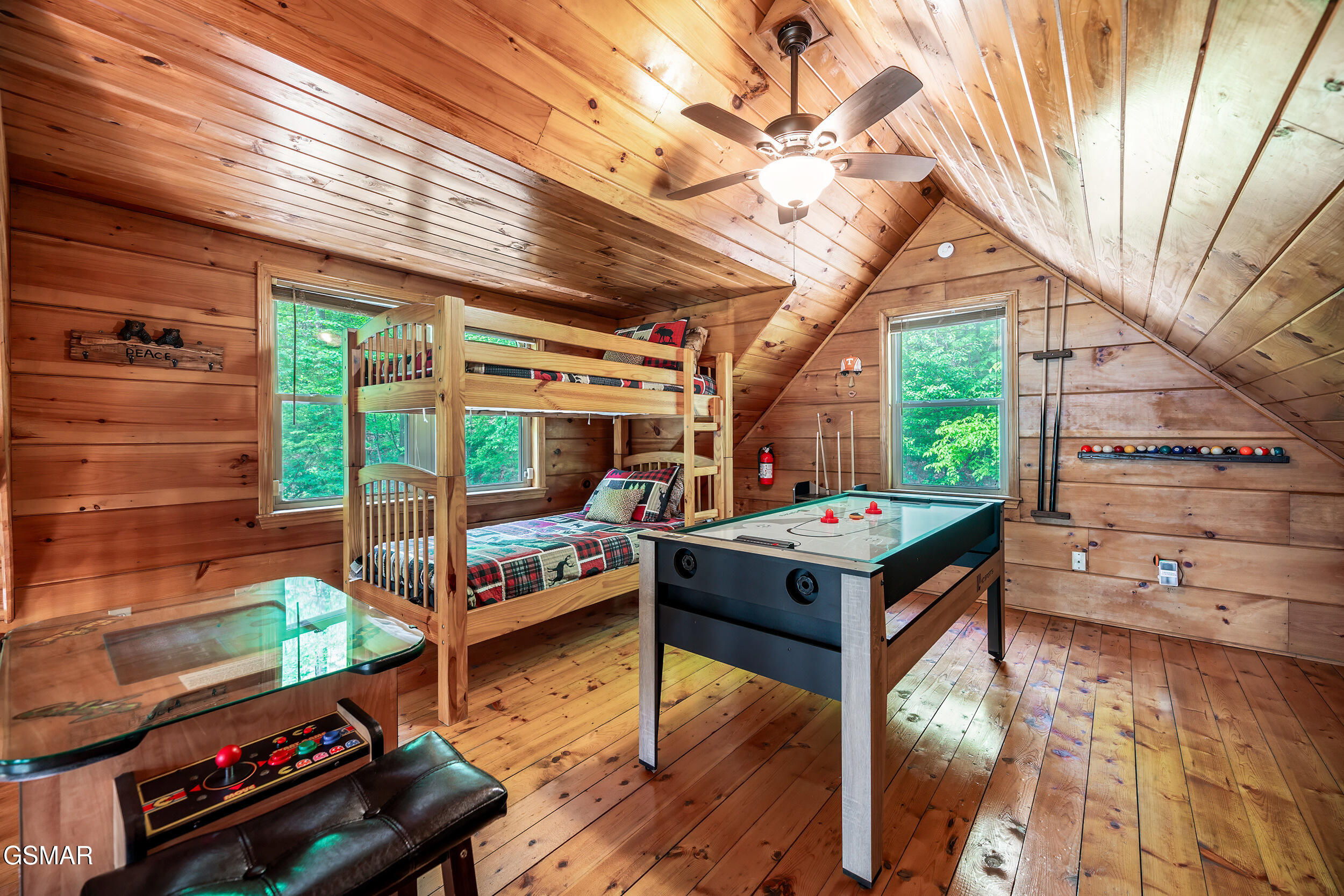 3163 Sourwood Way Sevierville TN 37862