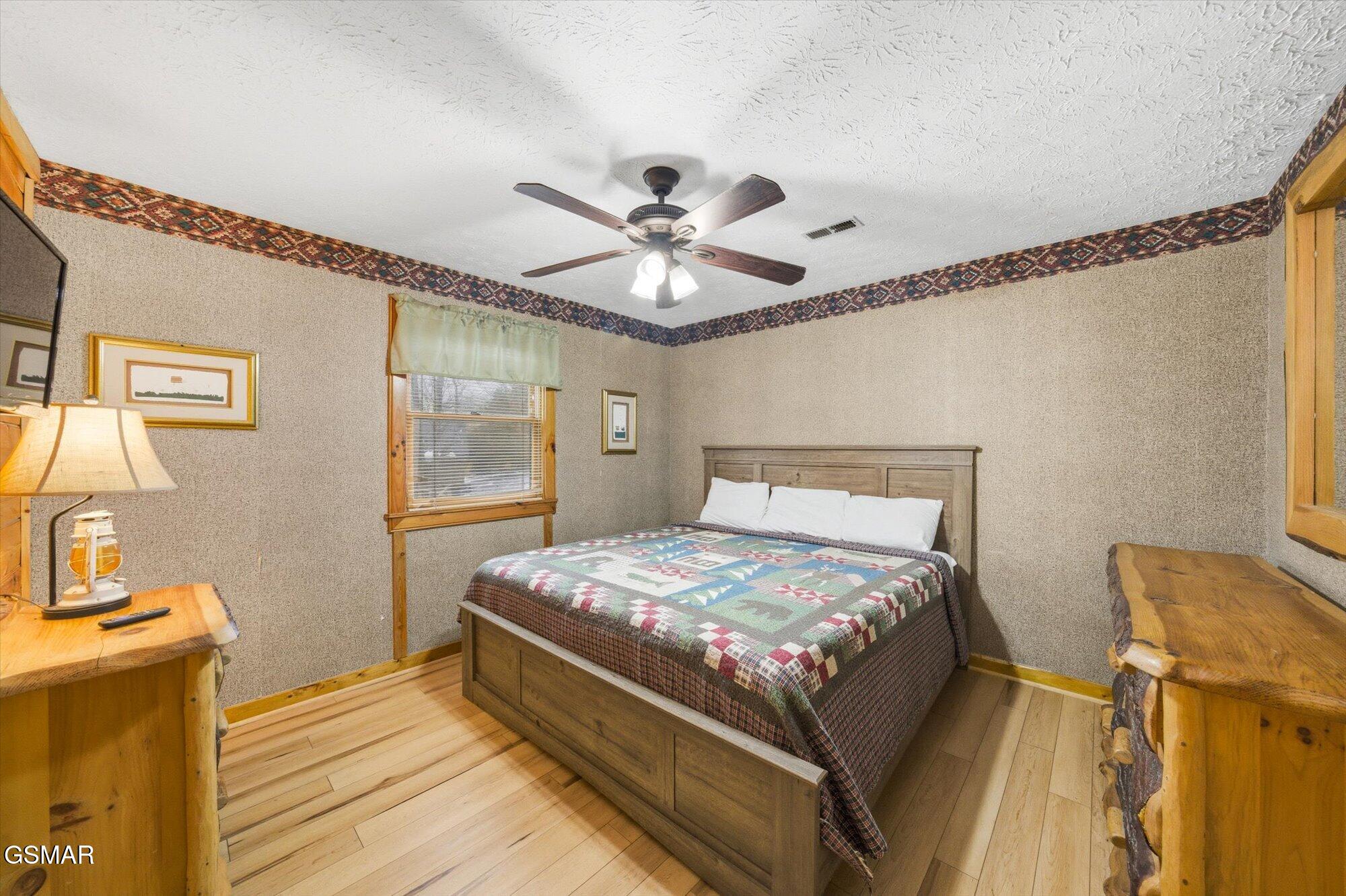 3542 Country Pines Way Sevierville TN 37876