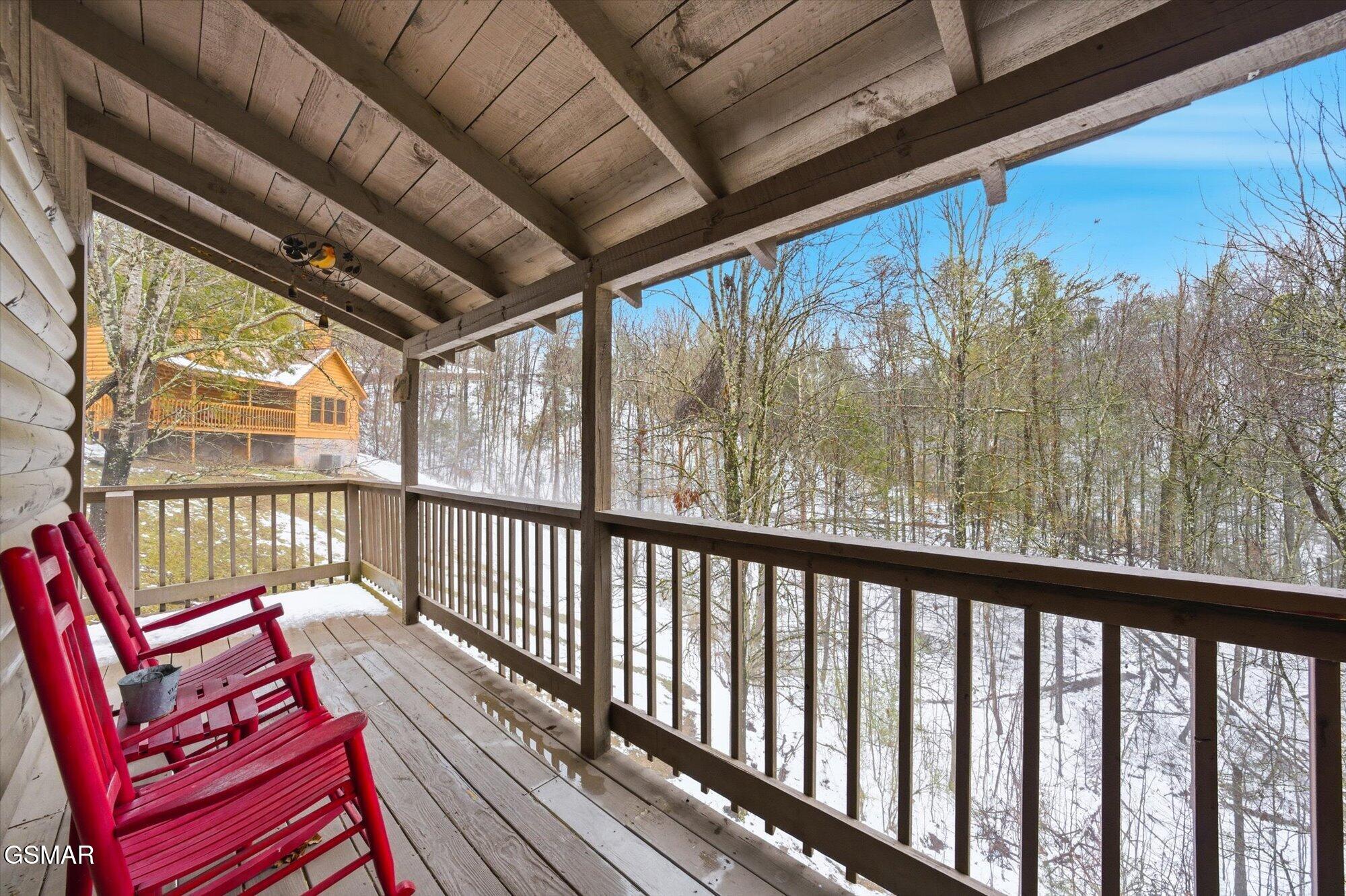 3542 Country Pines Way Sevierville TN 37876