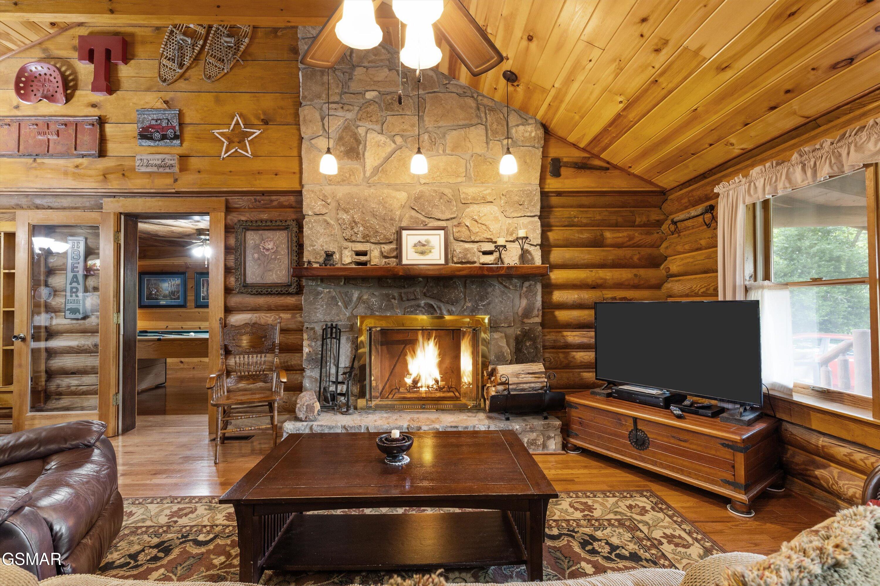 3114 Hatcher Top Road Sevierville TN 37862