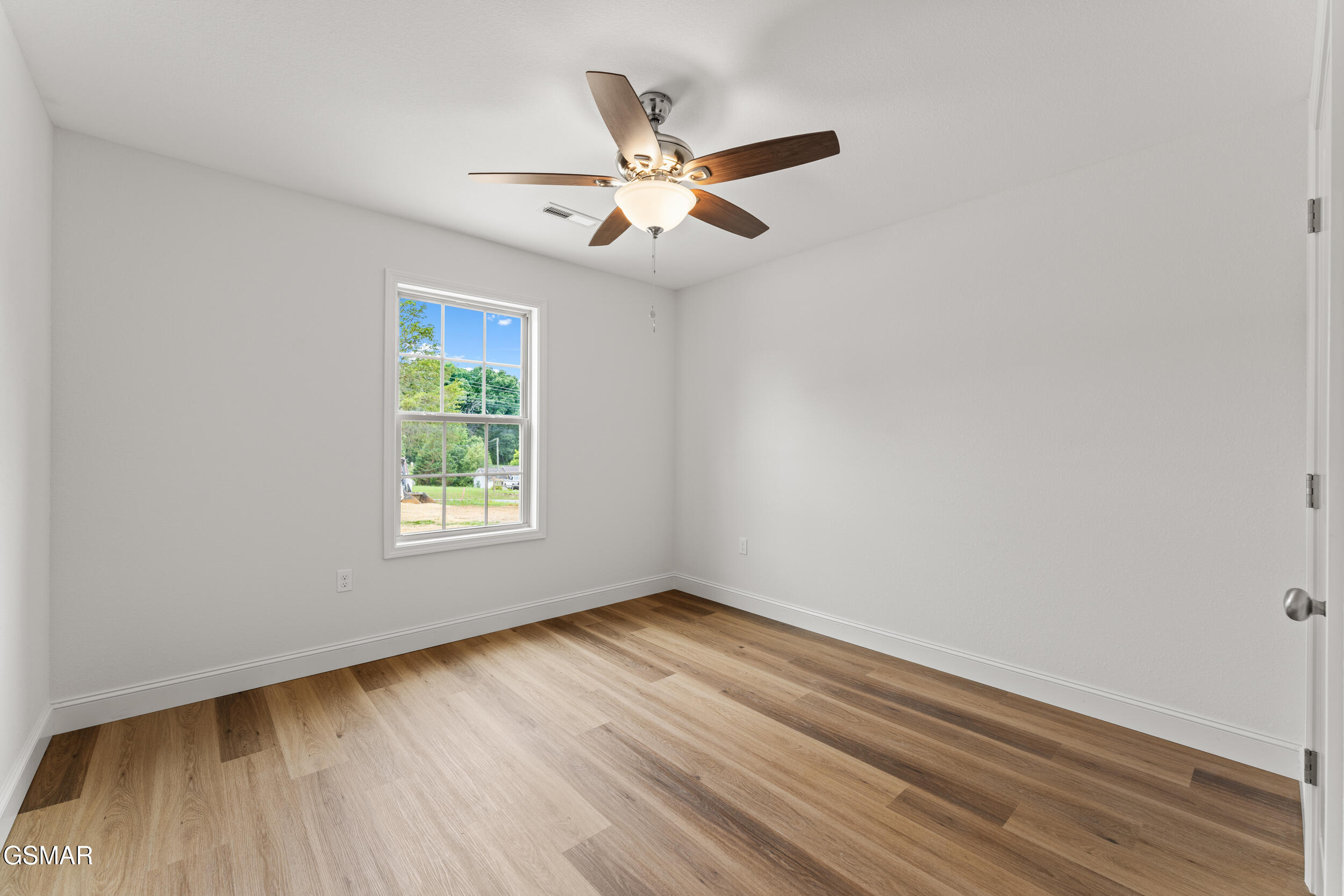 271 Cross Over Road Sevierville TN 37876