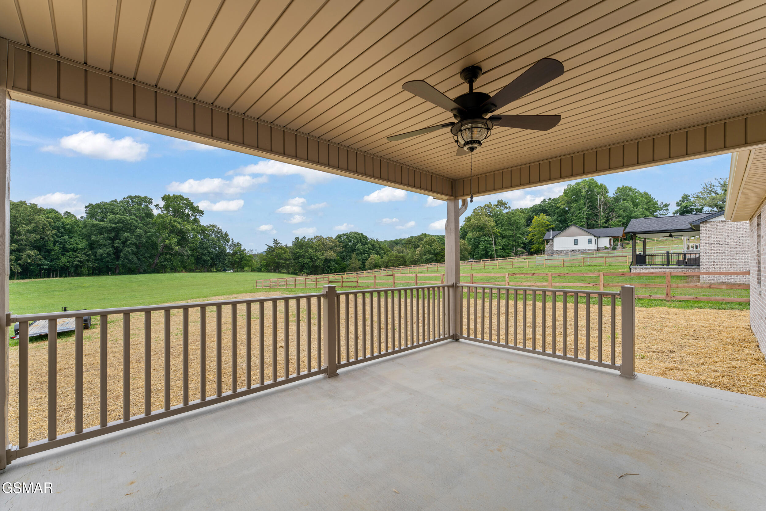 271 Cross Over Road Sevierville TN 37876