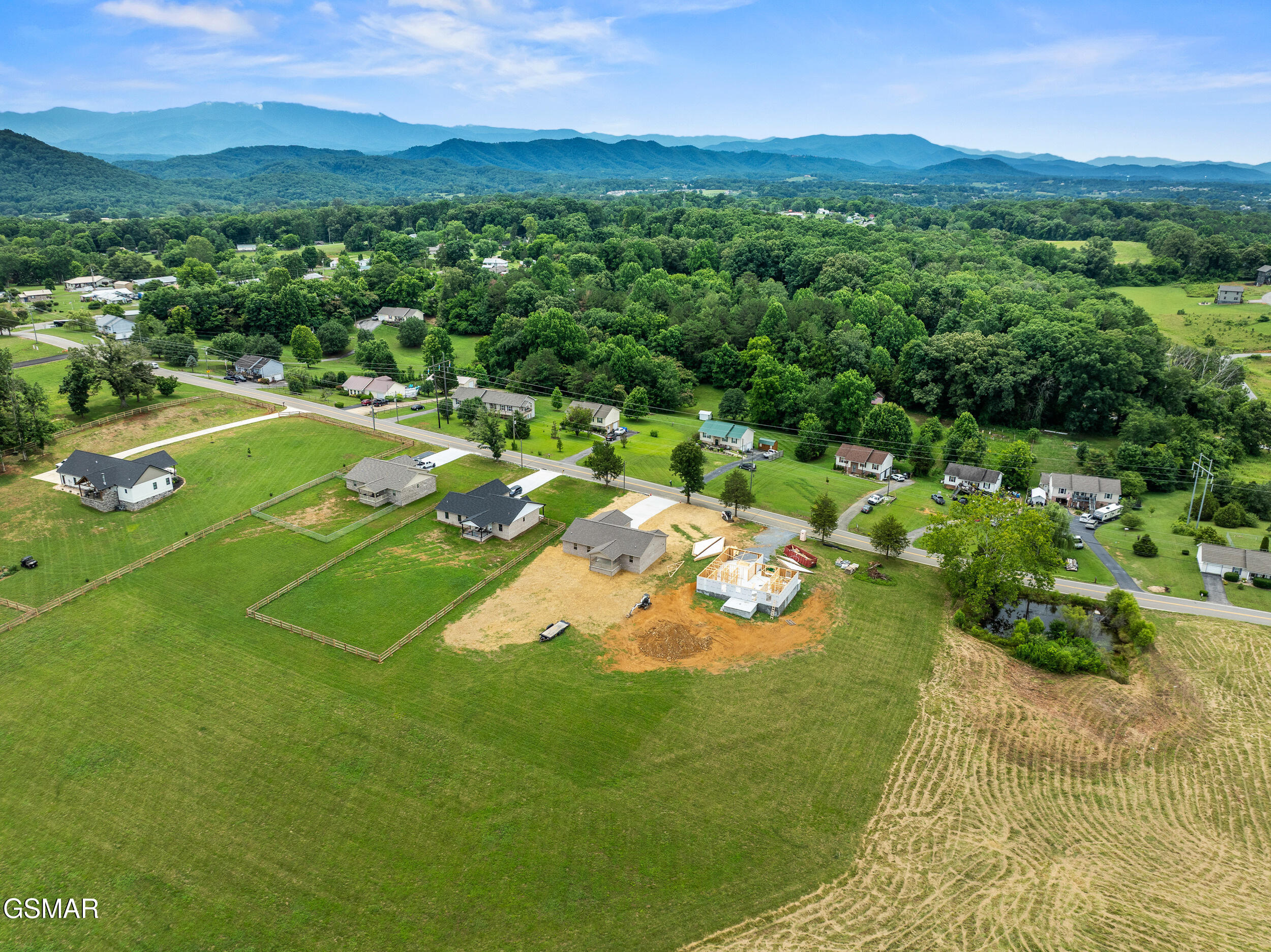 271 Cross Over Road Sevierville TN 37876