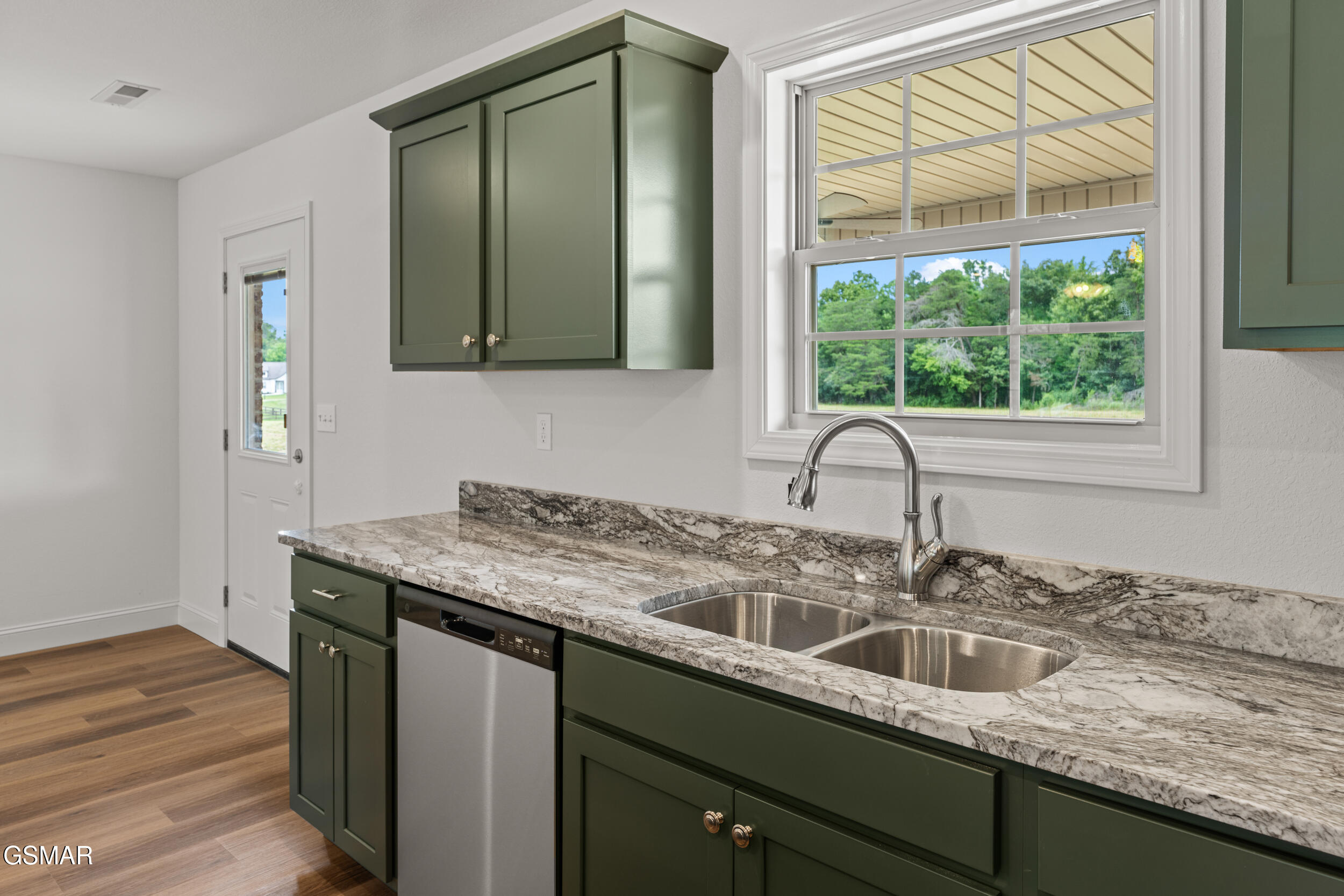 271 Cross Over Road Sevierville TN 37876