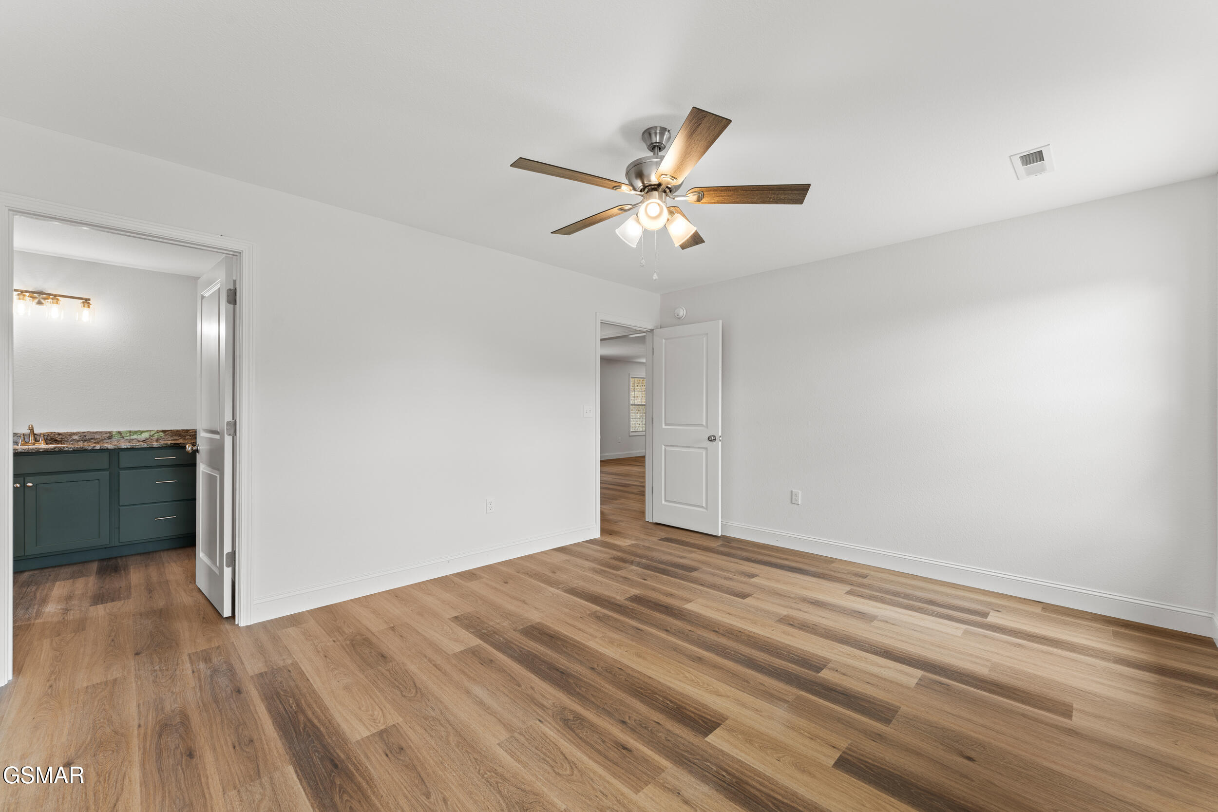 271 Cross Over Road Sevierville TN 37876