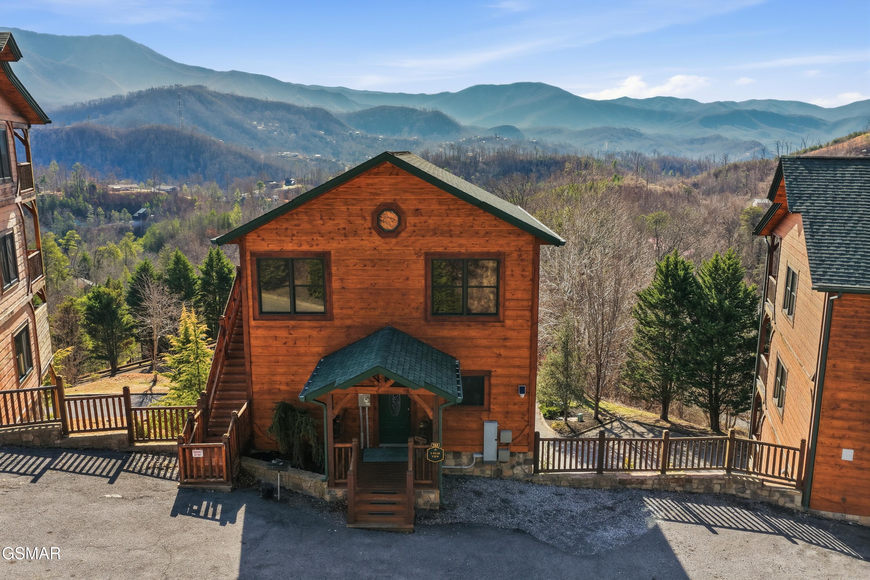 768 Mountain Stream Way Gatlinburg TN 37738