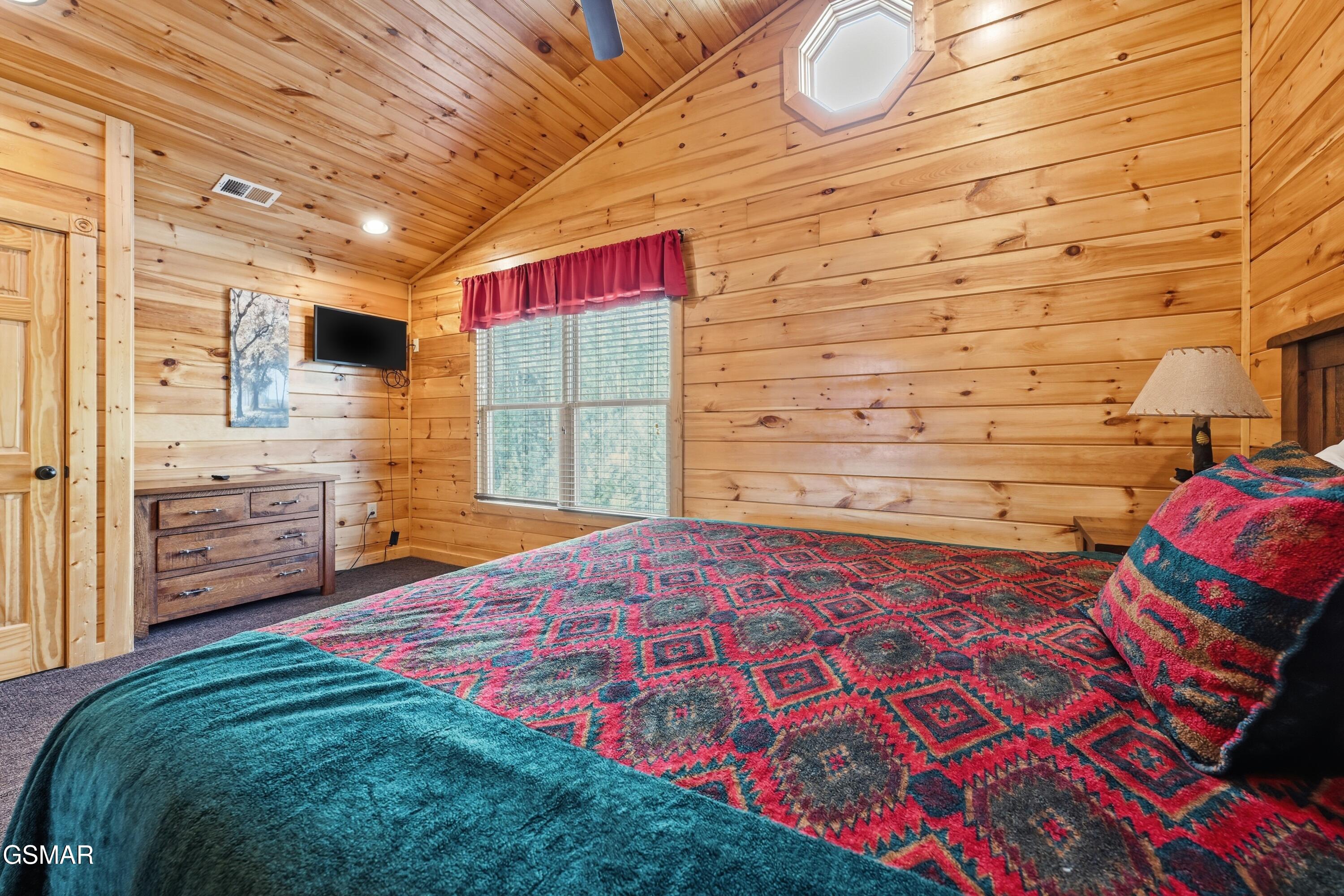 768 Mountain Stream Way Gatlinburg TN 37738