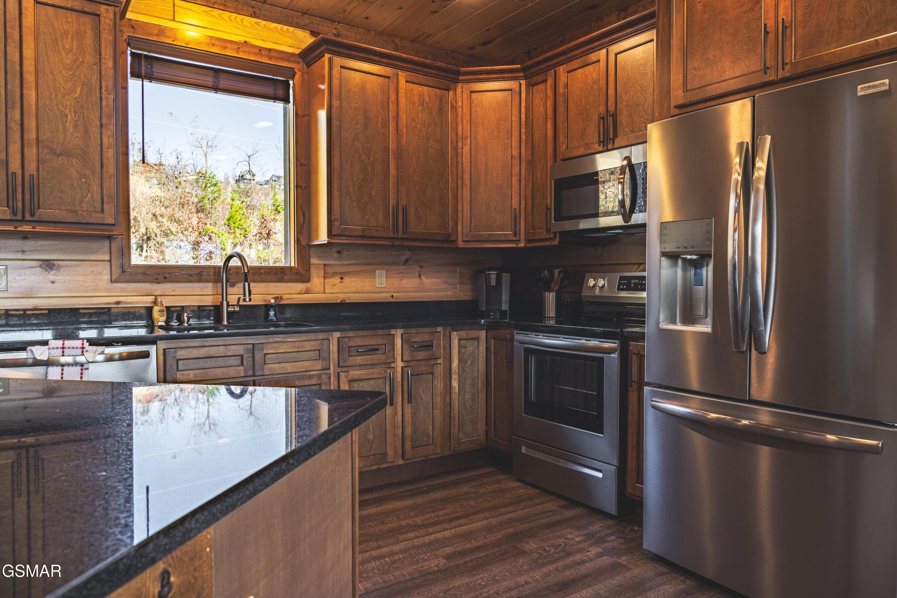 918 Elm Road Gatlinburg TN 37738