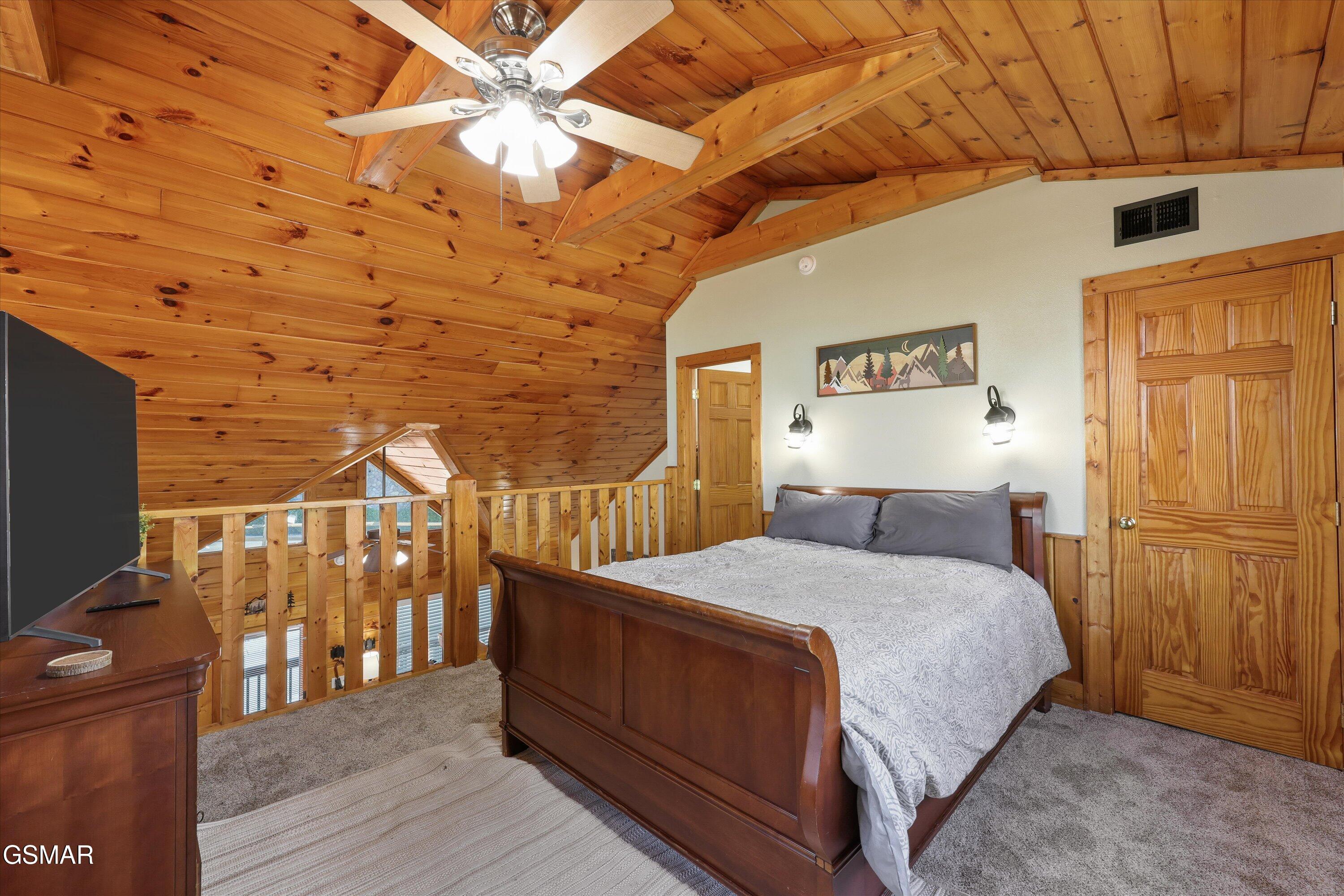 427 Big Bear Way Pigeon Forge TN 37863