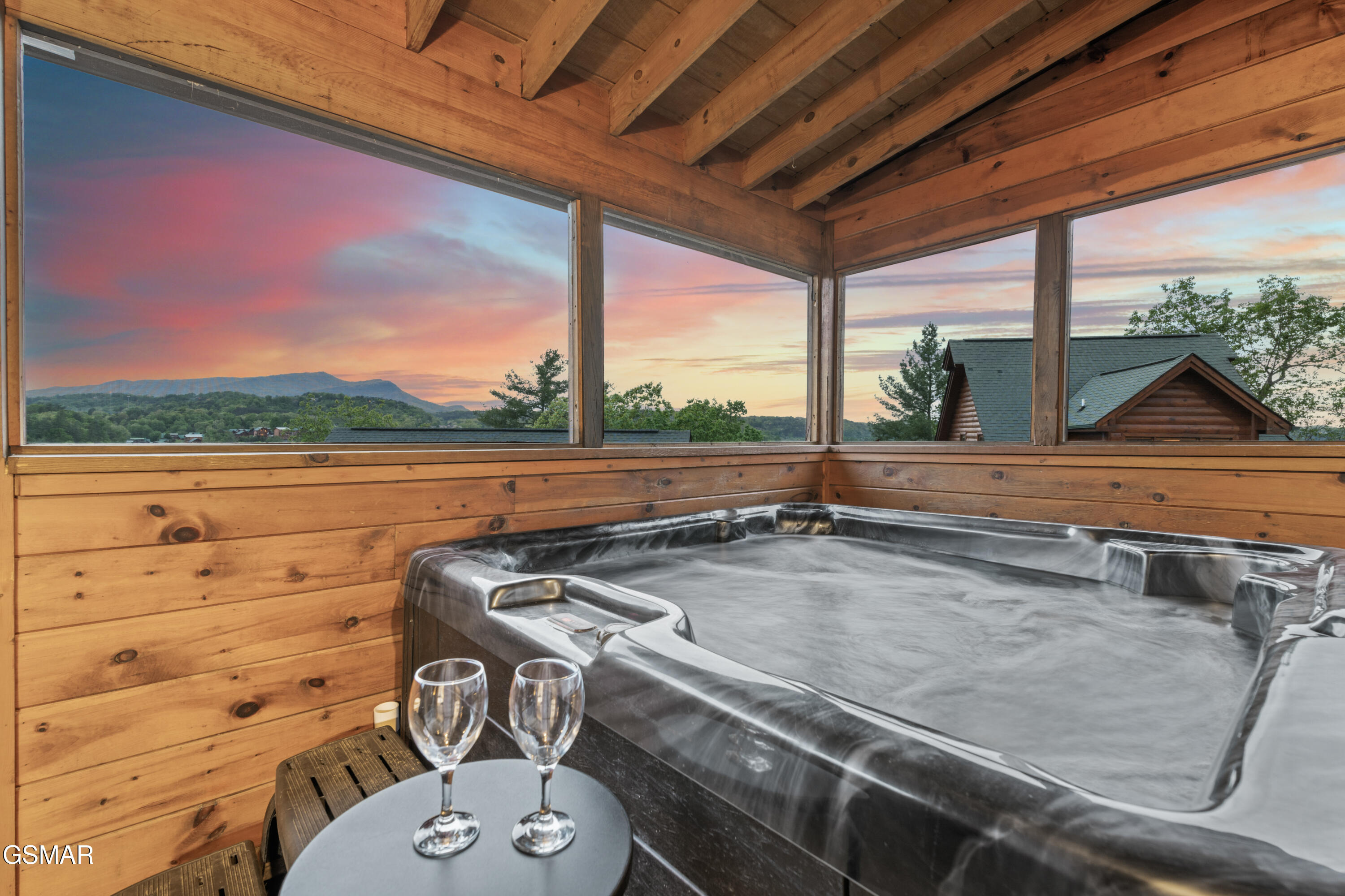 427 Big Bear Way Pigeon Forge TN 37863