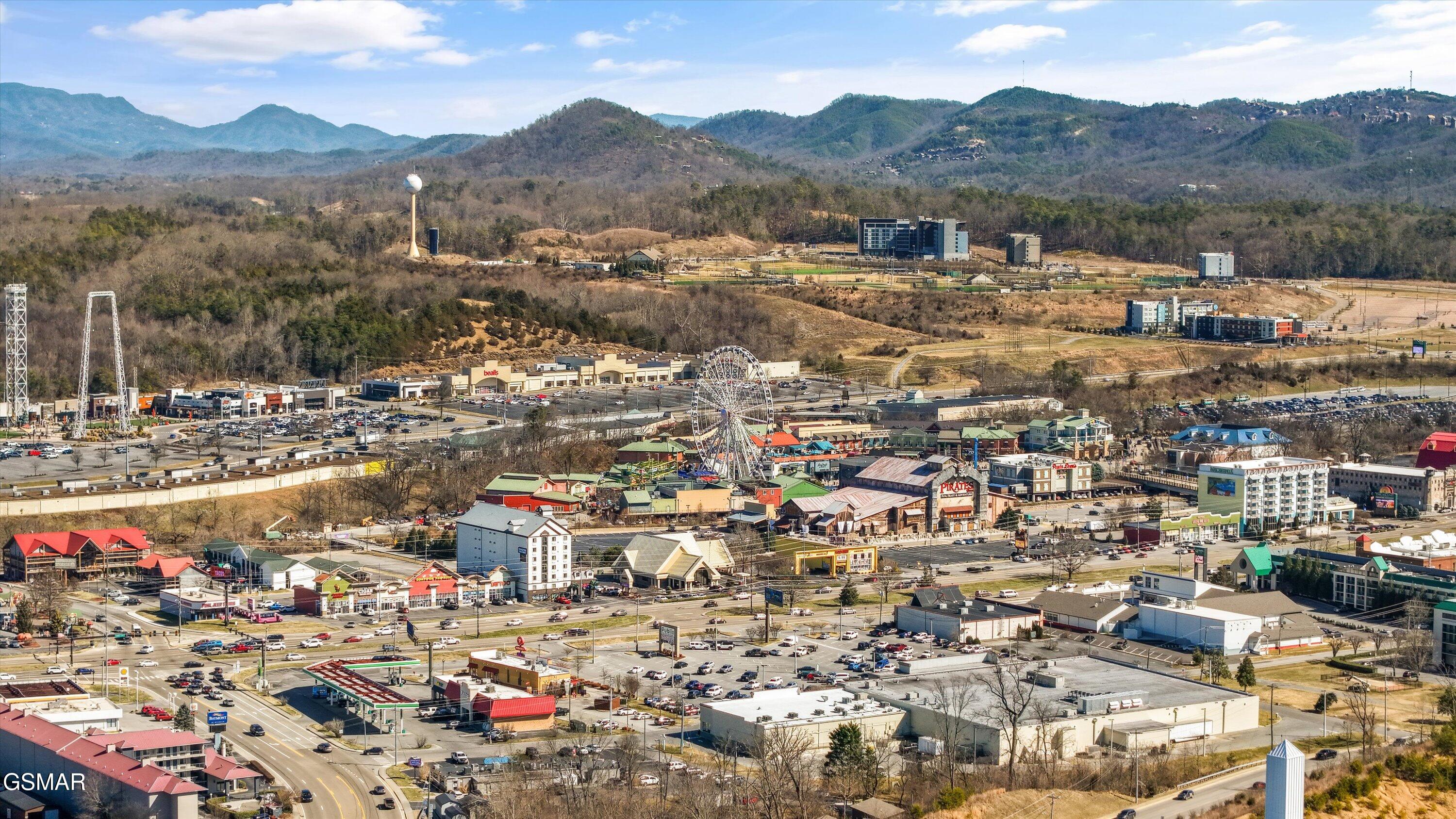 427 Big Bear Way Pigeon Forge TN 37863