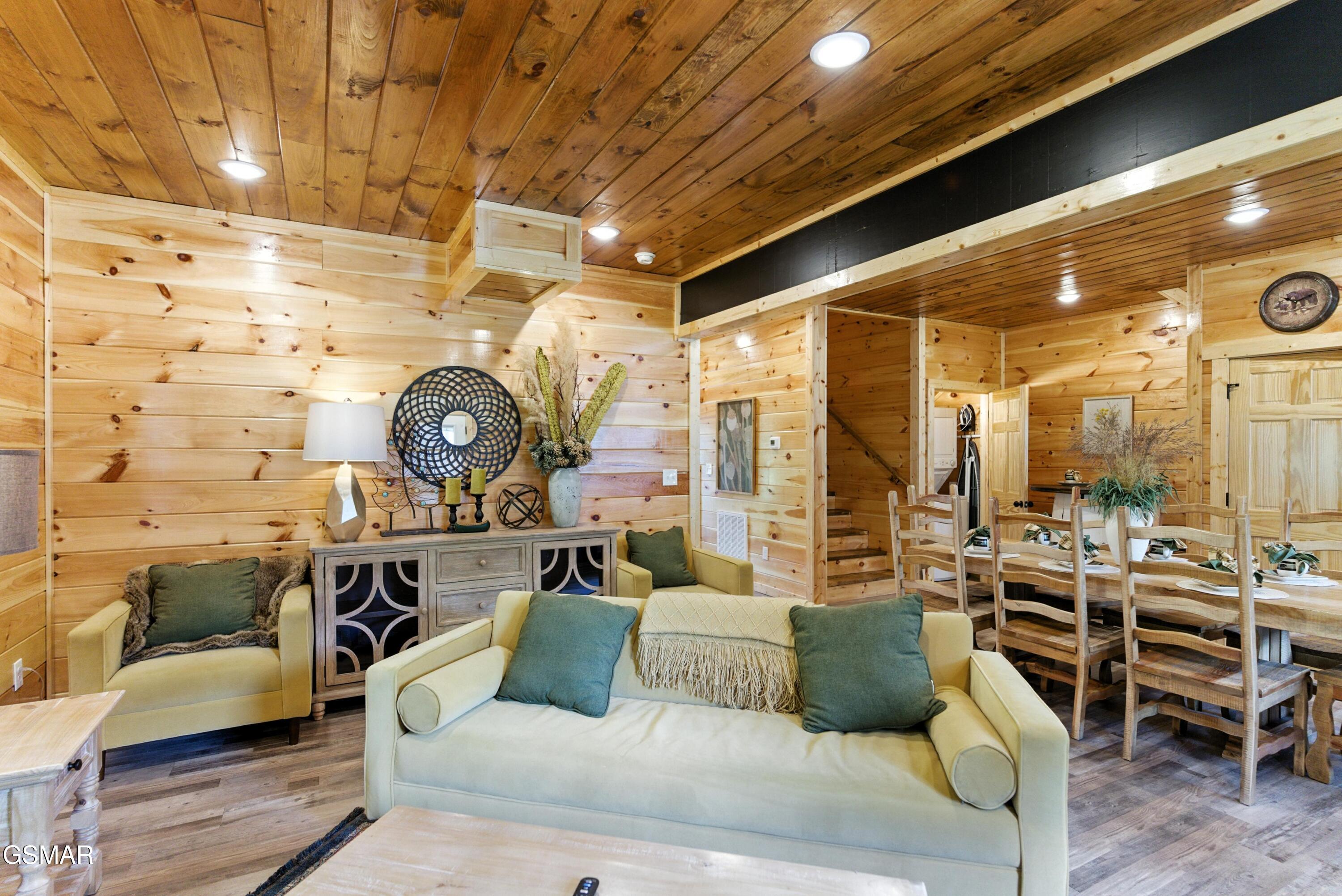 576 Dollywood Lane Pigeon Forge TN 37862