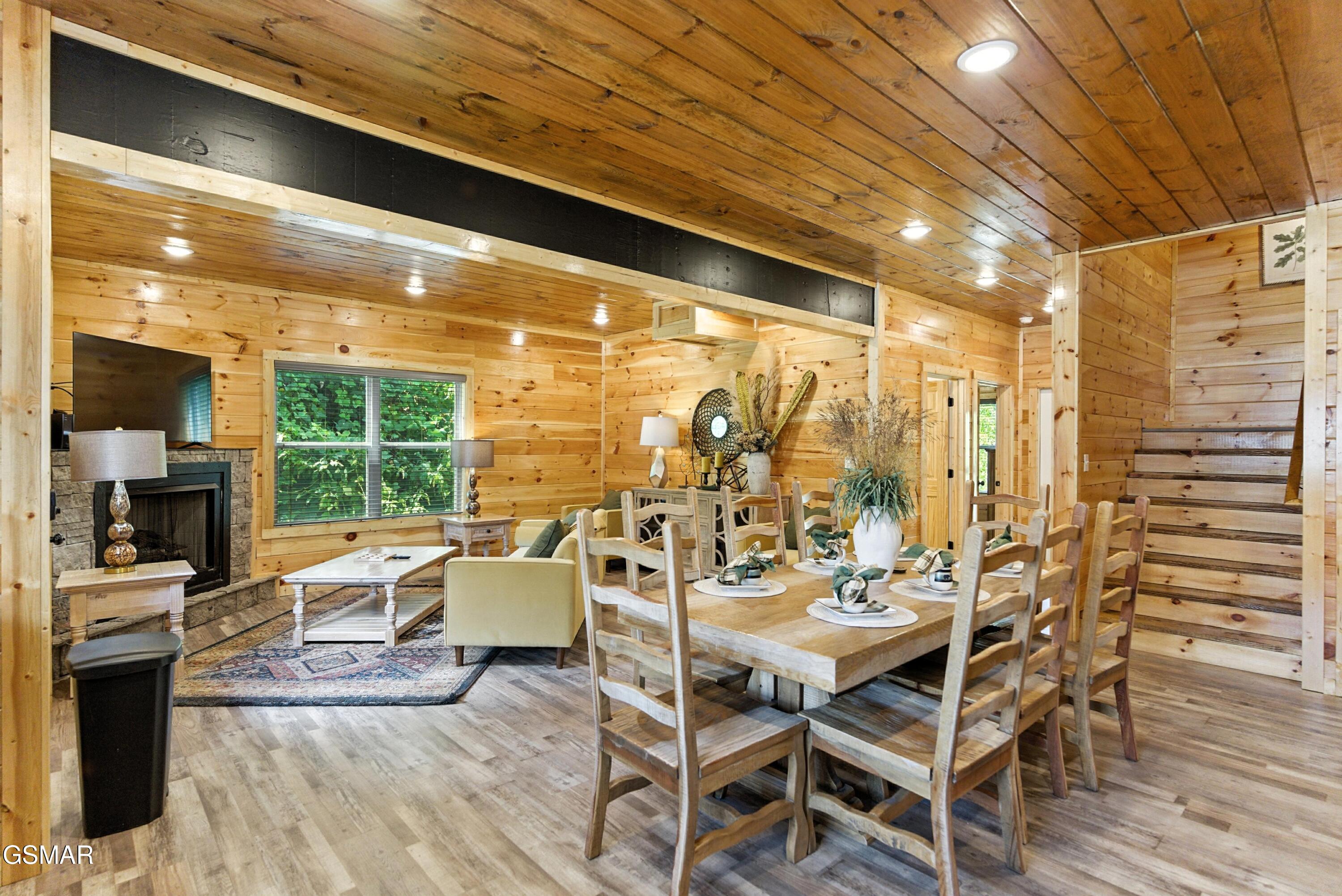 576 Dollywood Lane Pigeon Forge TN 37862