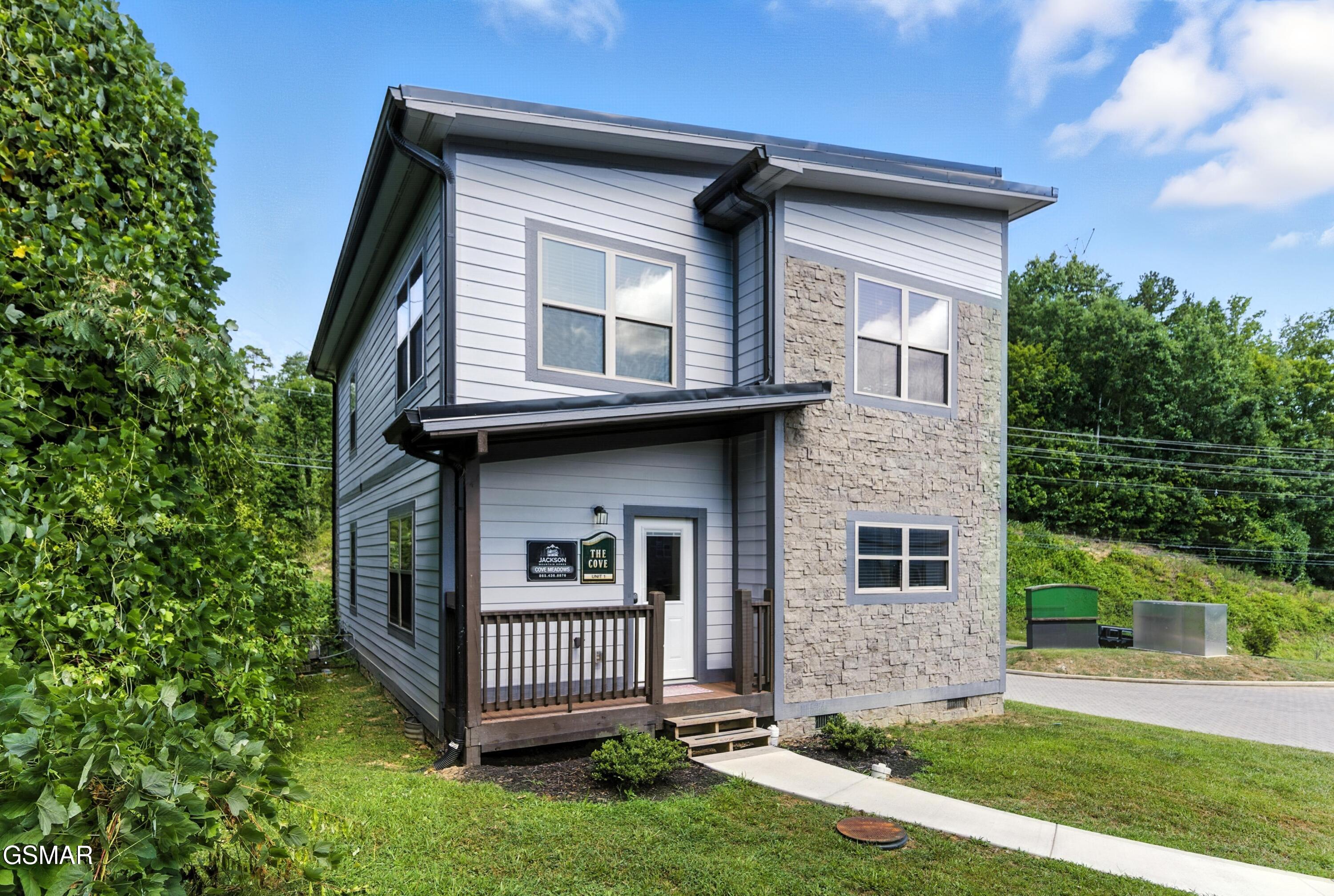 576 Dollywood Lane Pigeon Forge TN 37862