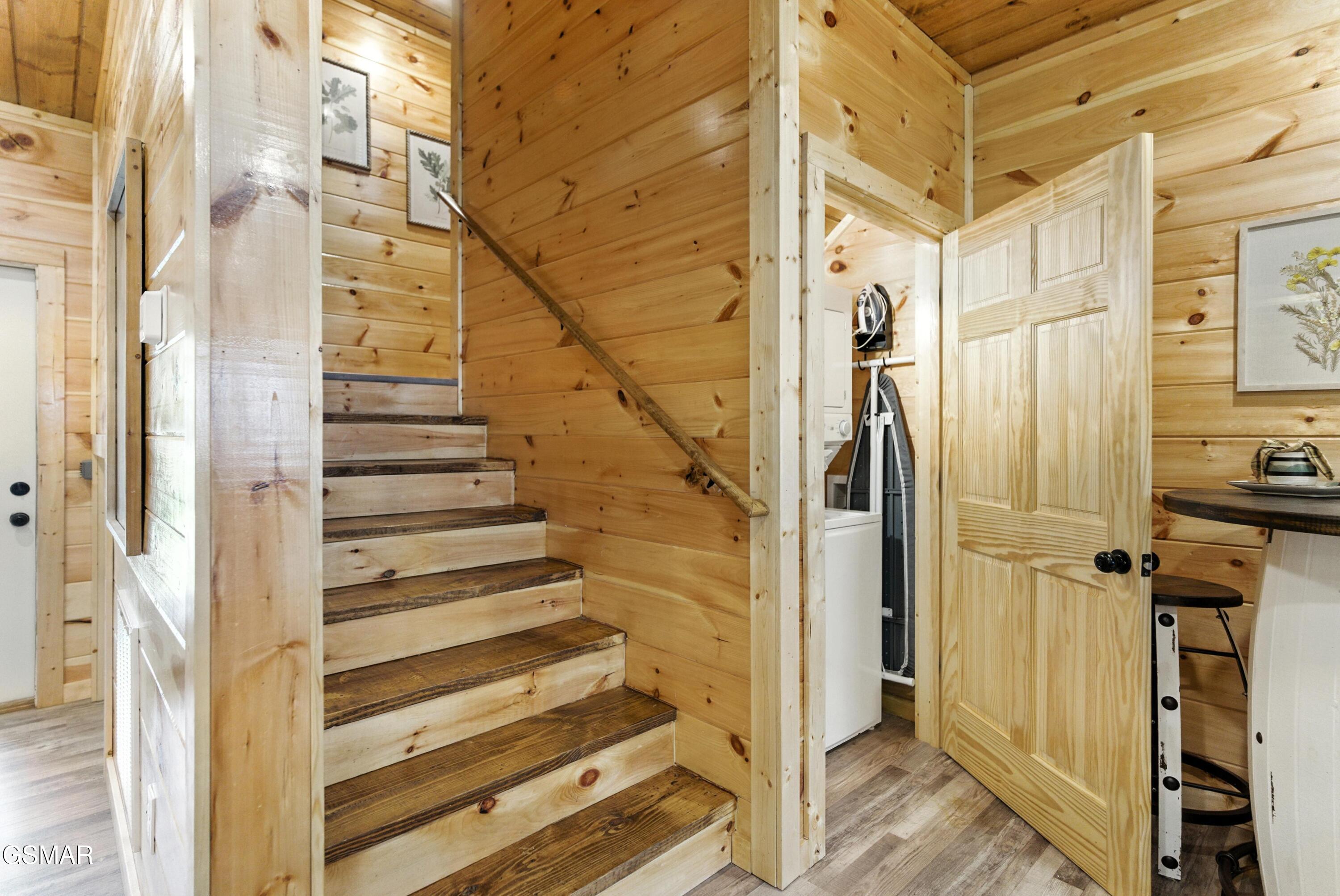 576 Dollywood Lane Pigeon Forge TN 37862