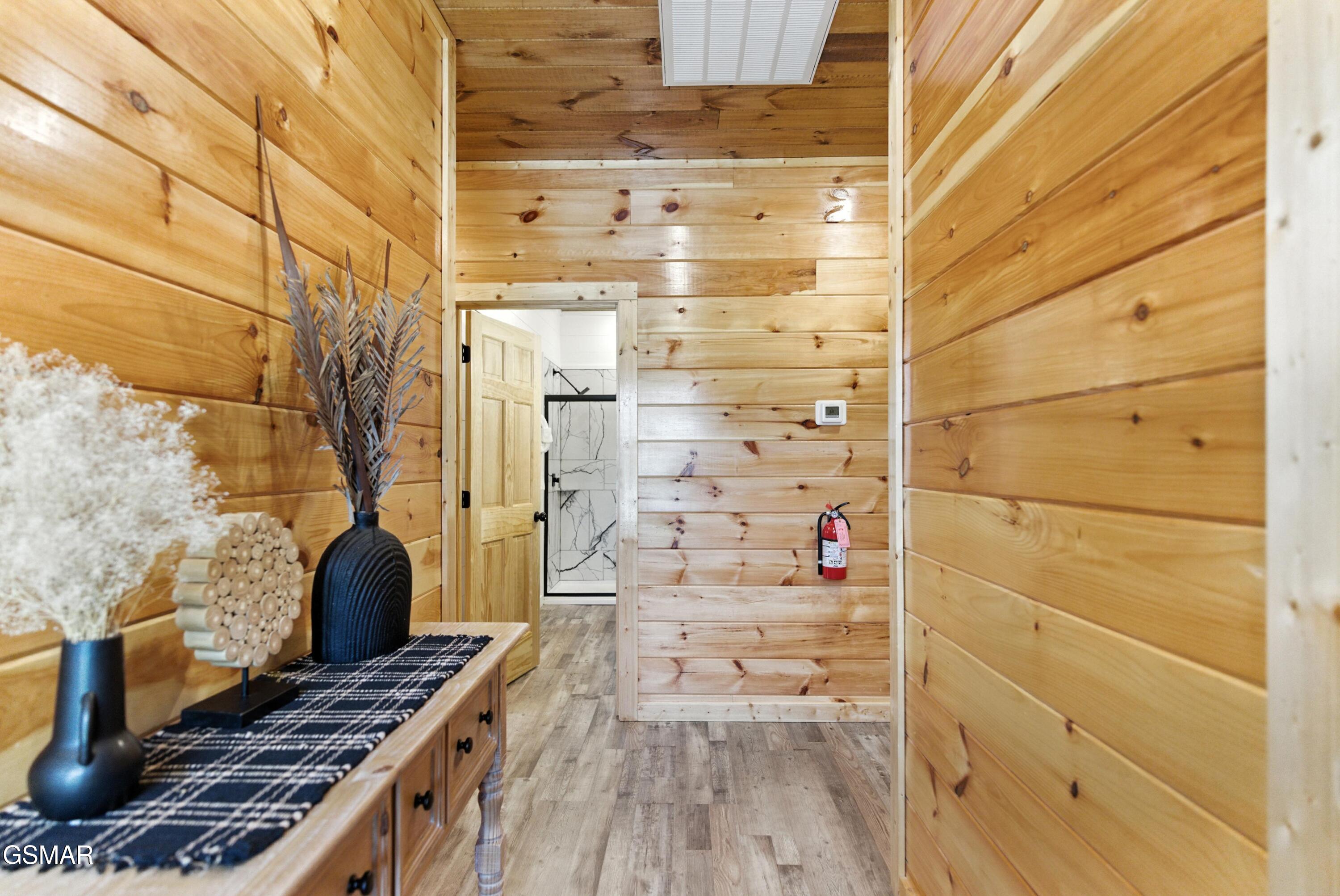 576 Dollywood Lane Pigeon Forge TN 37862