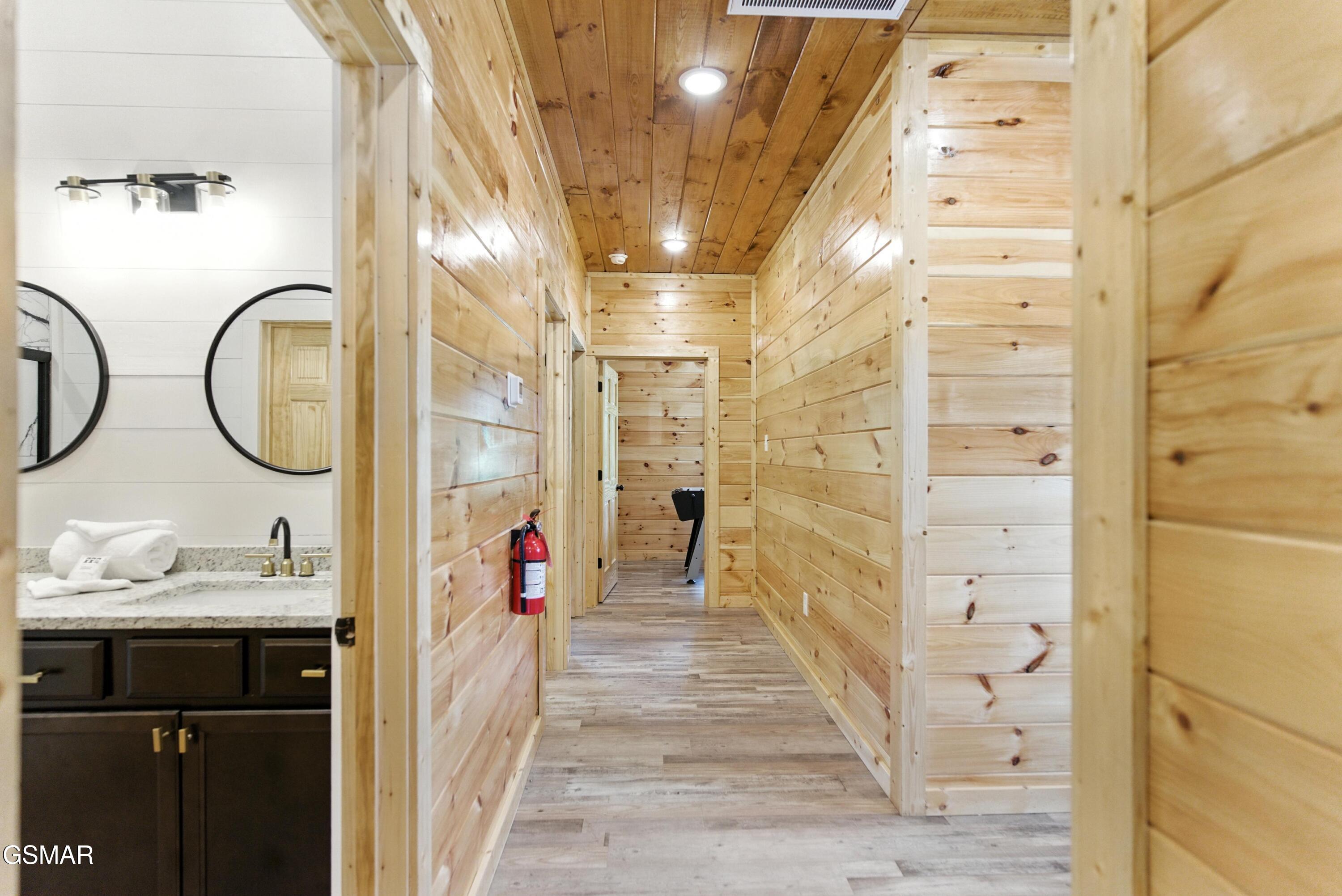 576 Dollywood Lane Pigeon Forge TN 37862