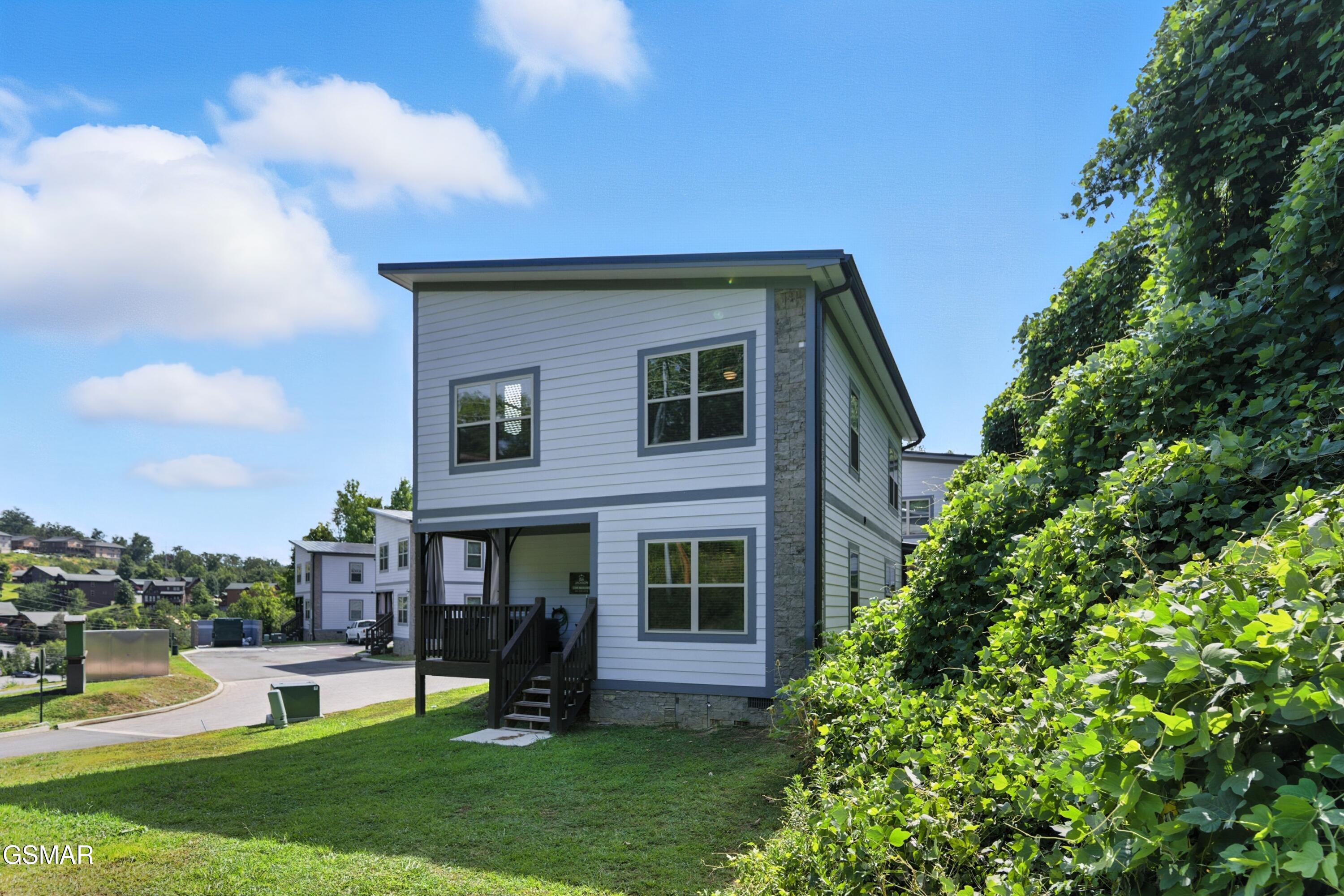 576 Dollywood Lane Pigeon Forge TN 37862