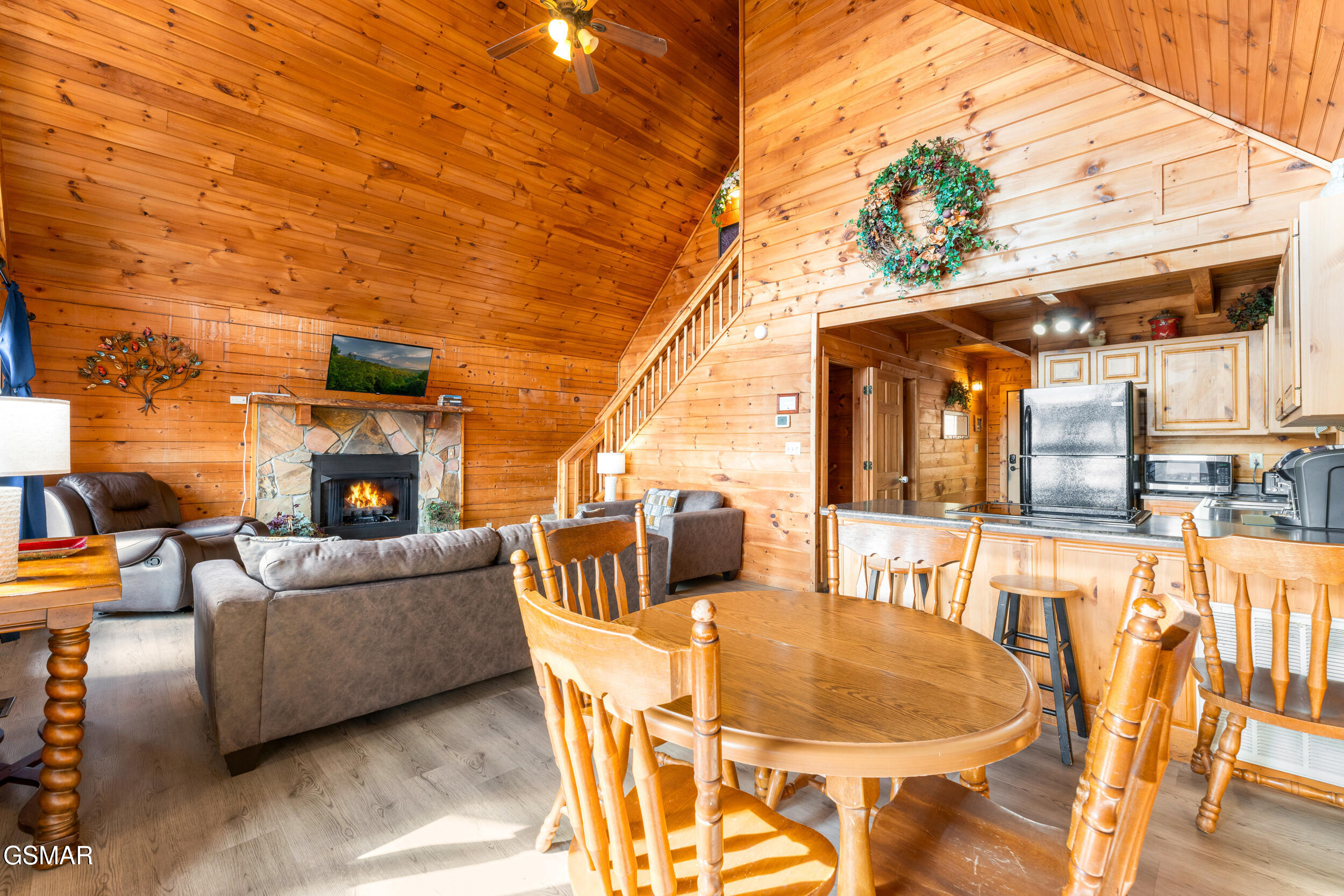1910 E Mountain View Way Sevierville TN 37862