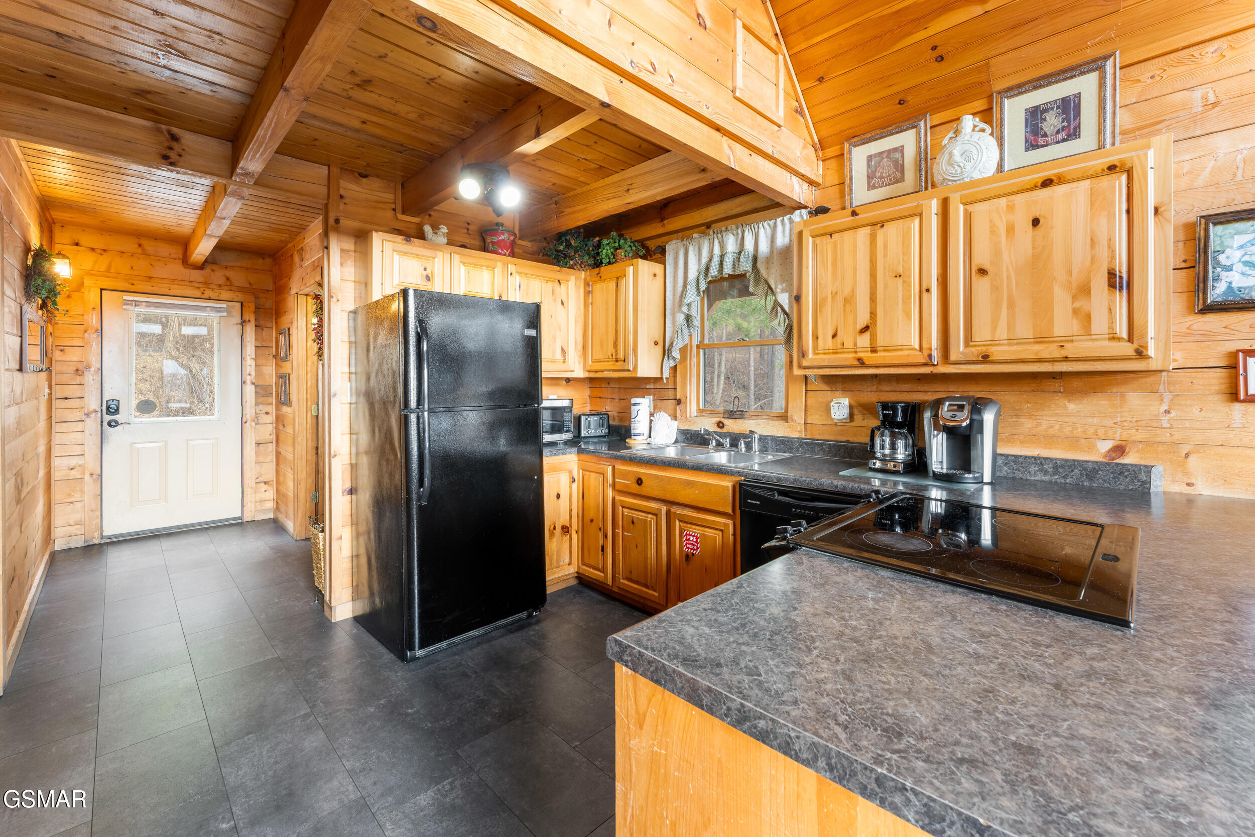 1910 E Mountain View Way Sevierville TN 37862