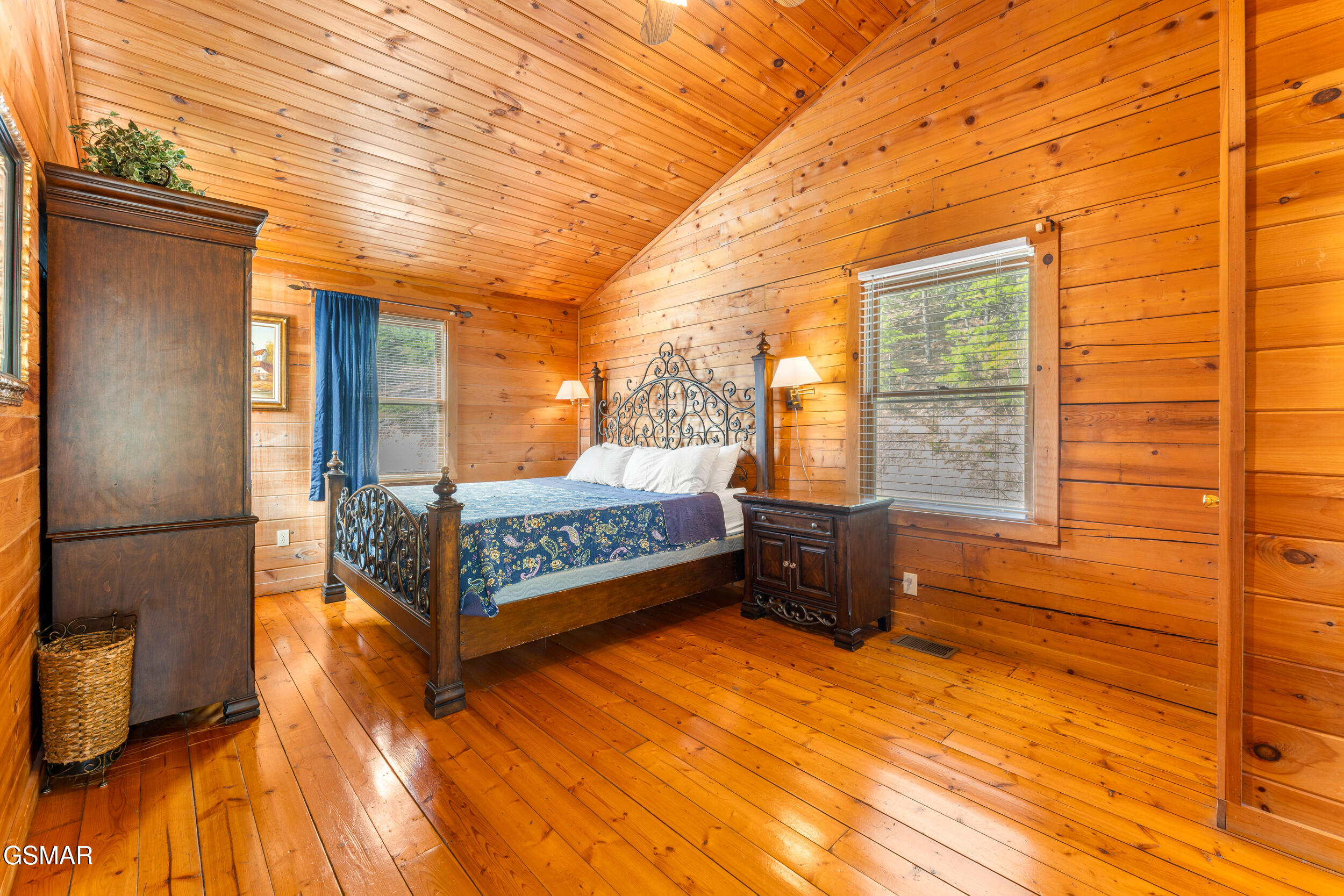 1910 E Mountain View Way Sevierville TN 37862