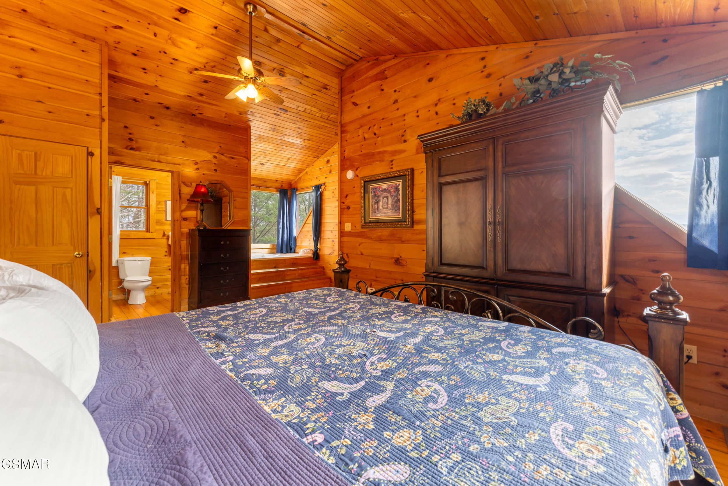 1910 E Mountain View Way Sevierville TN 37862