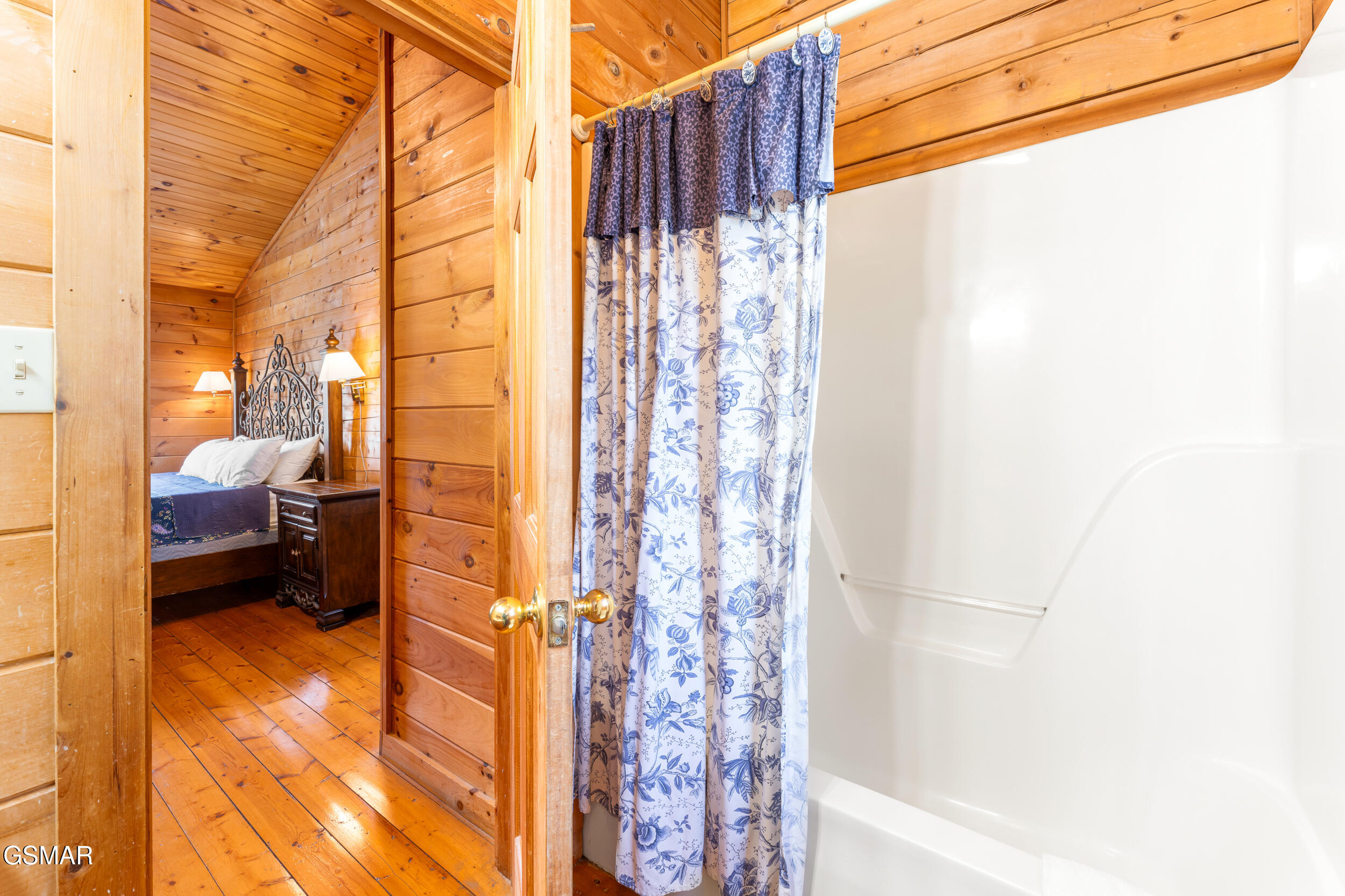 1910 E Mountain View Way Sevierville TN 37862