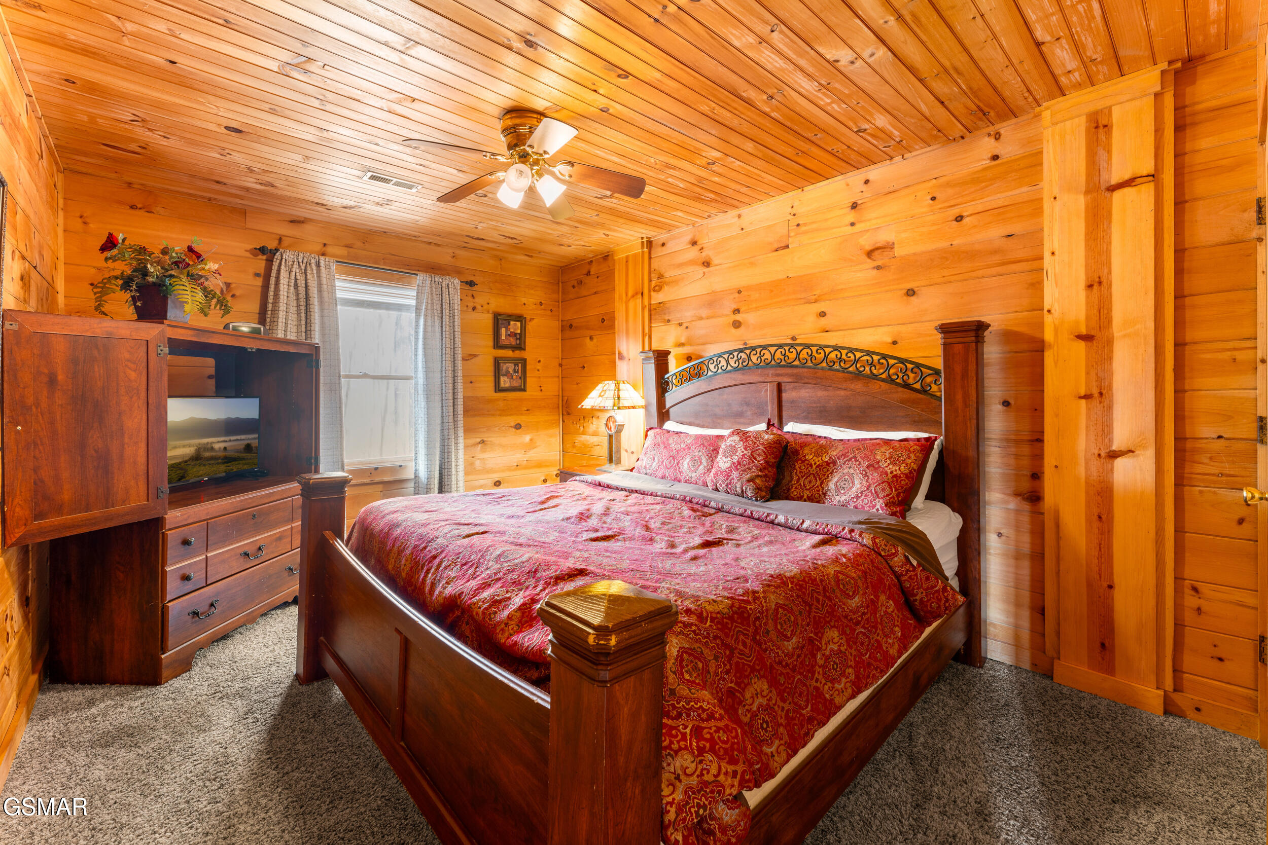 1910 E Mountain View Way Sevierville TN 37862