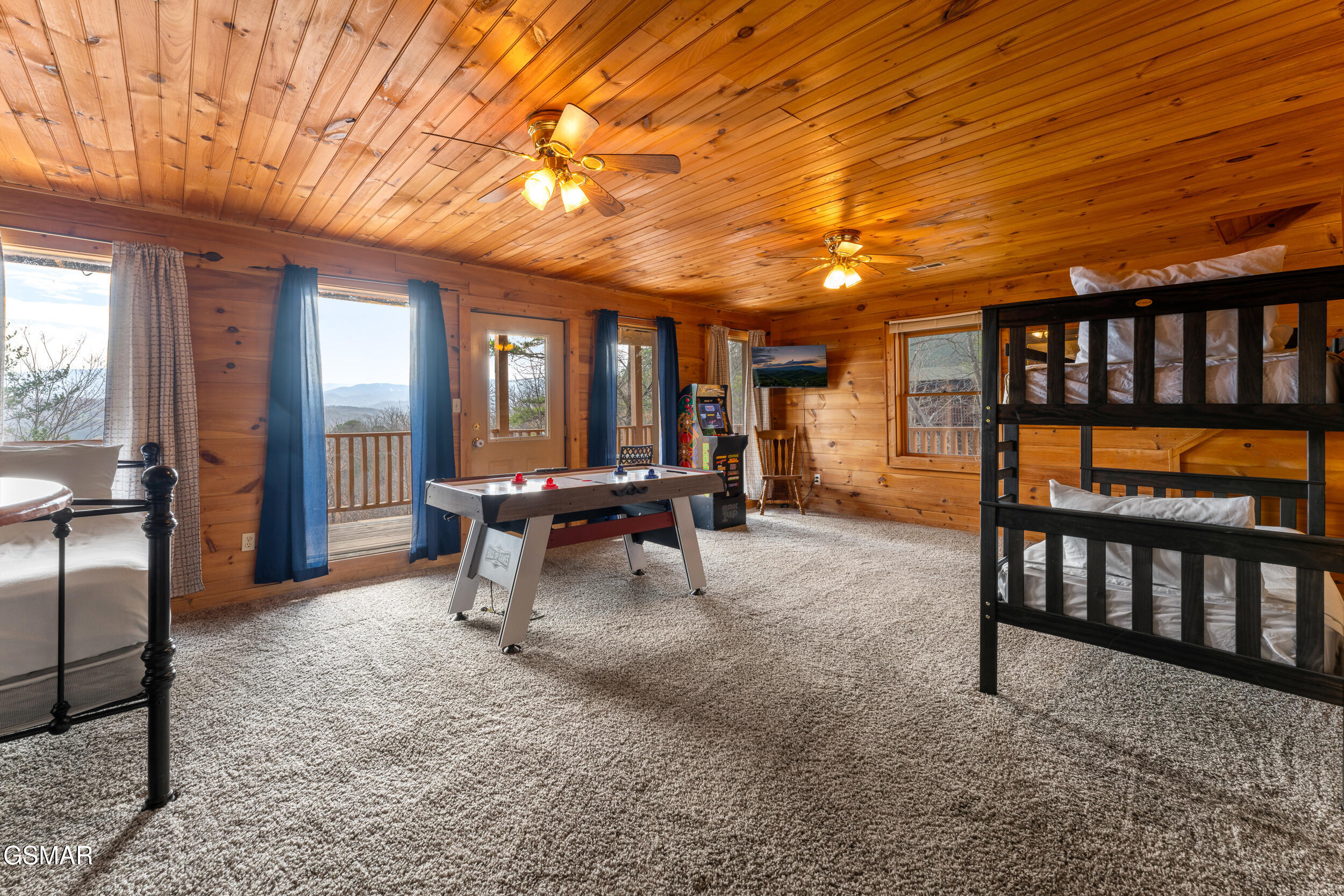 1910 E Mountain View Way Sevierville TN 37862