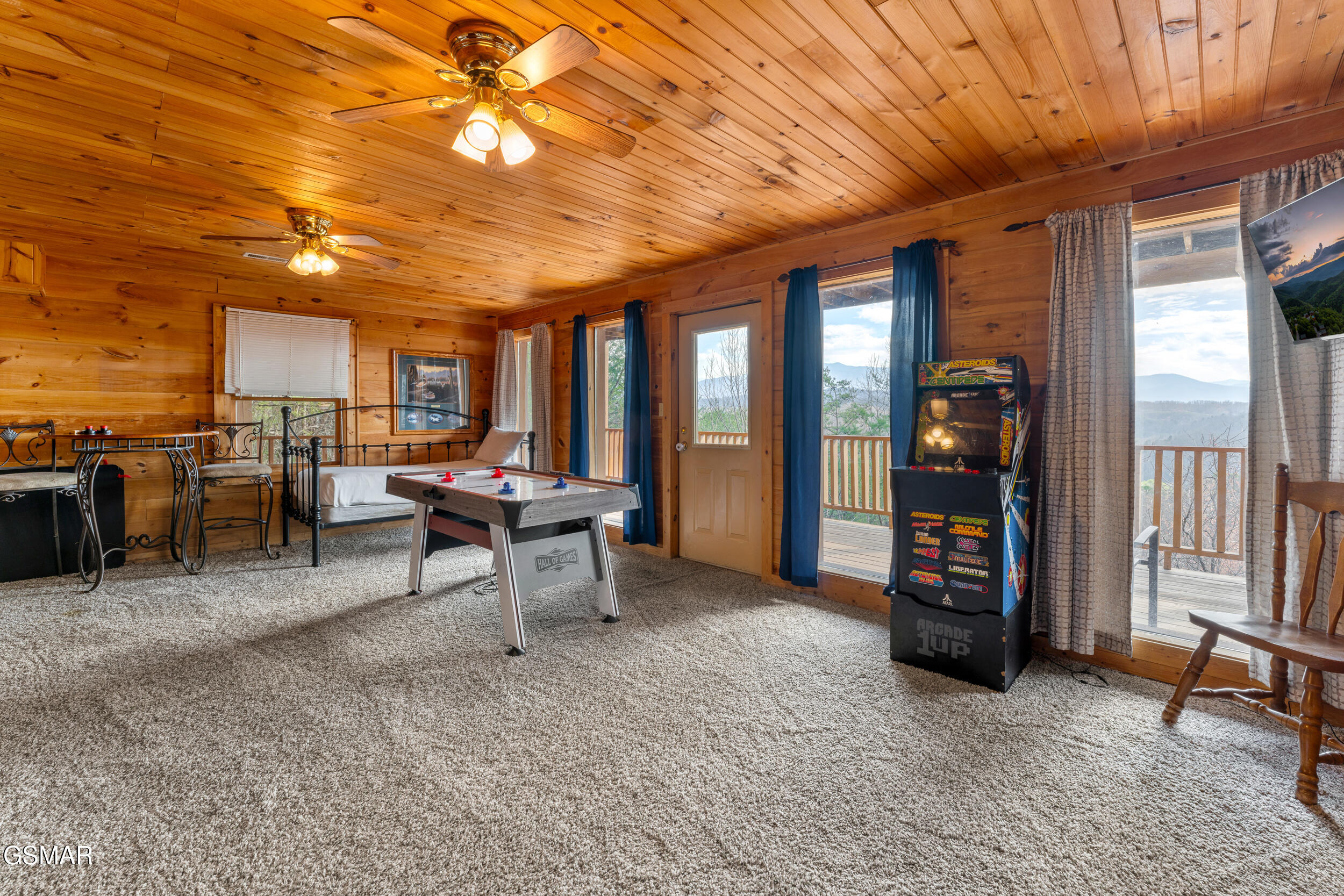 1910 E Mountain View Way Sevierville TN 37862