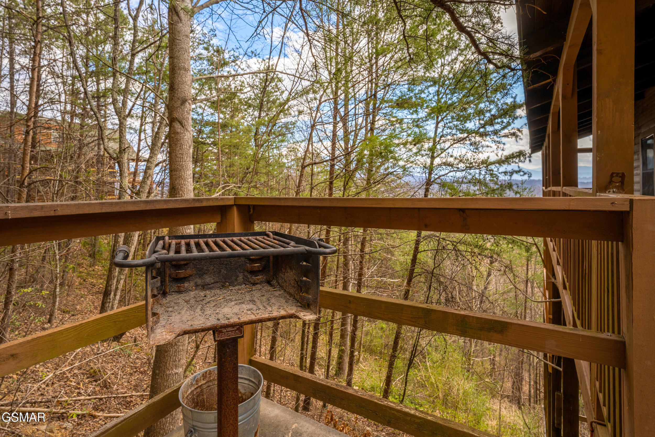 1910 E Mountain View Way Sevierville TN 37862