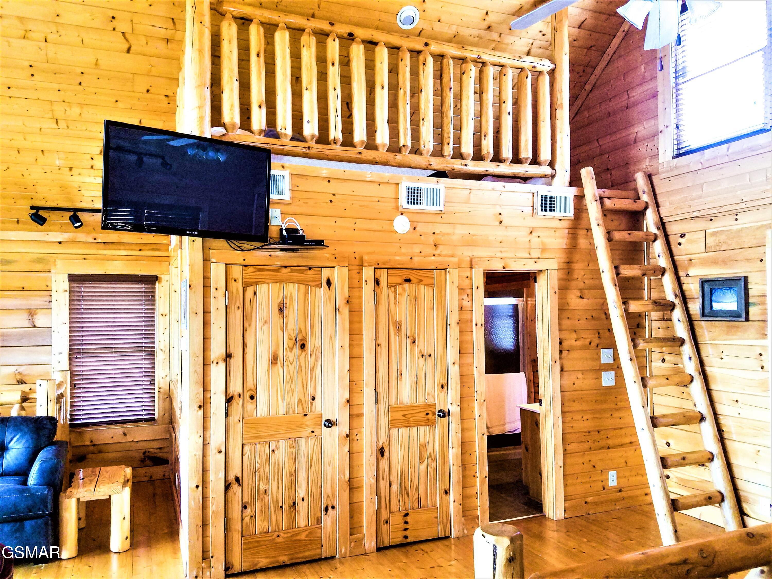 2828 White Oak Ridge Lane Sevierville TN 37862