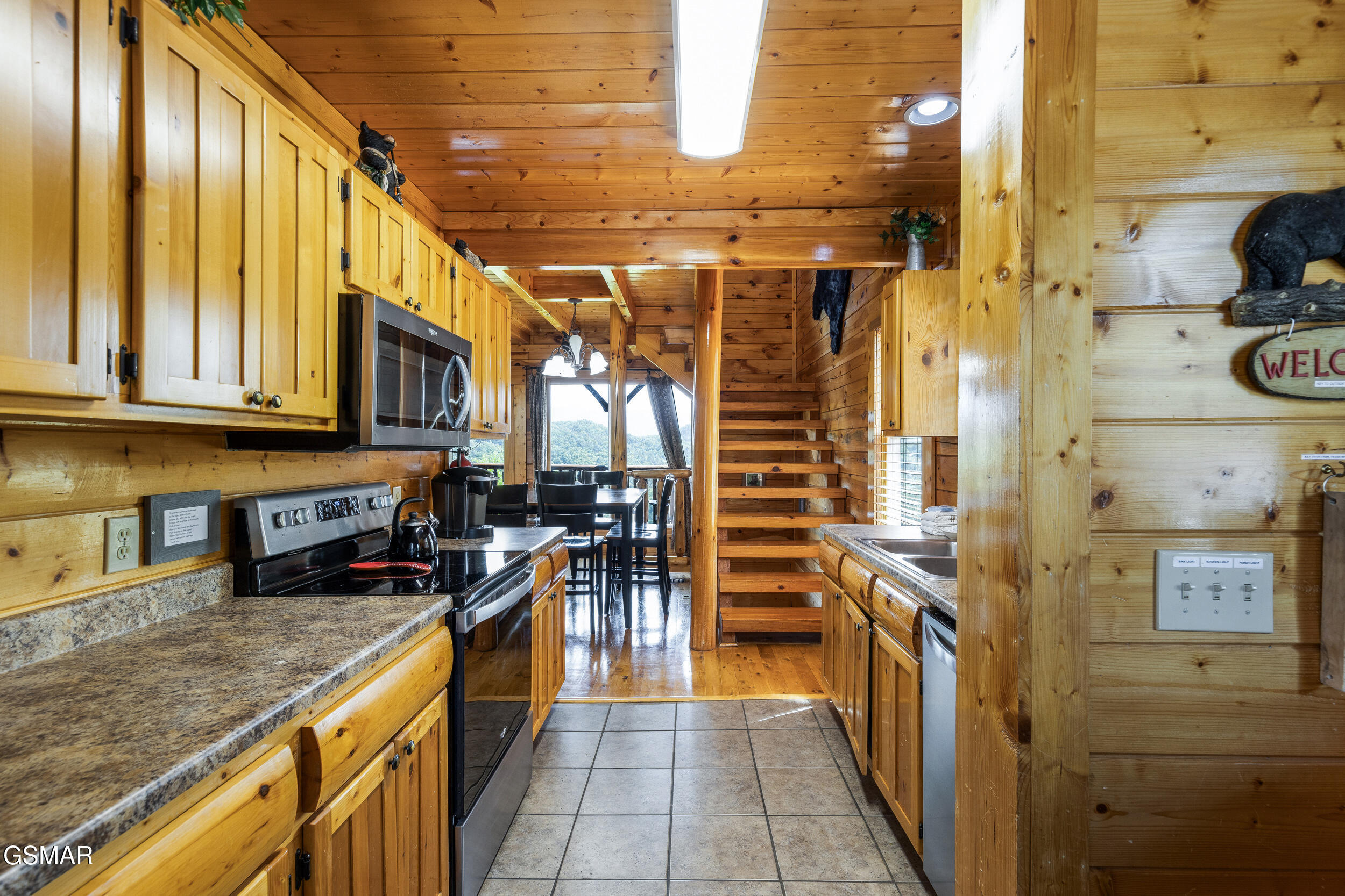 2828 White Oak Ridge Lane Sevierville TN 37862