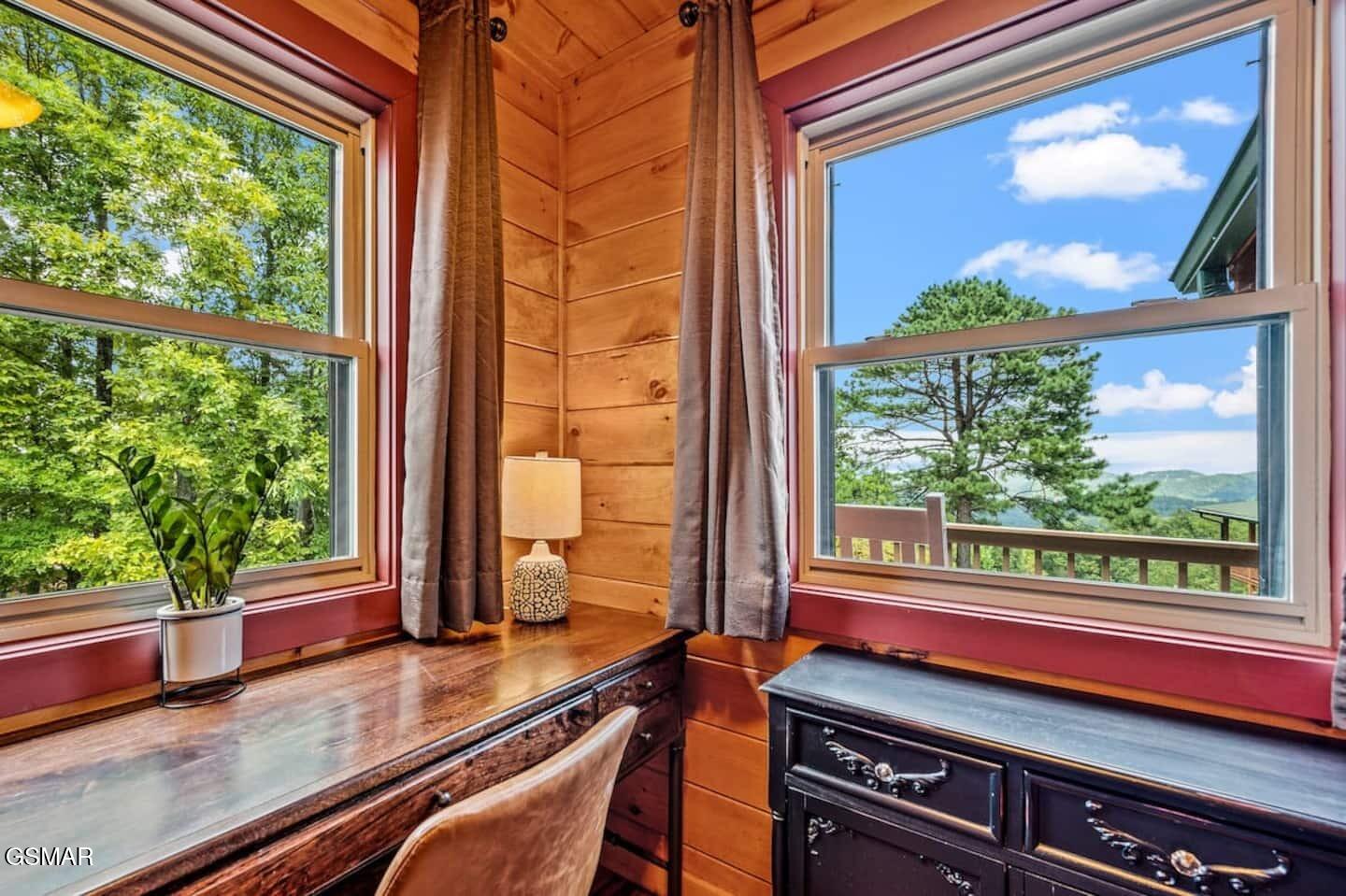 2491 Black Bear Ridge Way Sevierville TN 37862