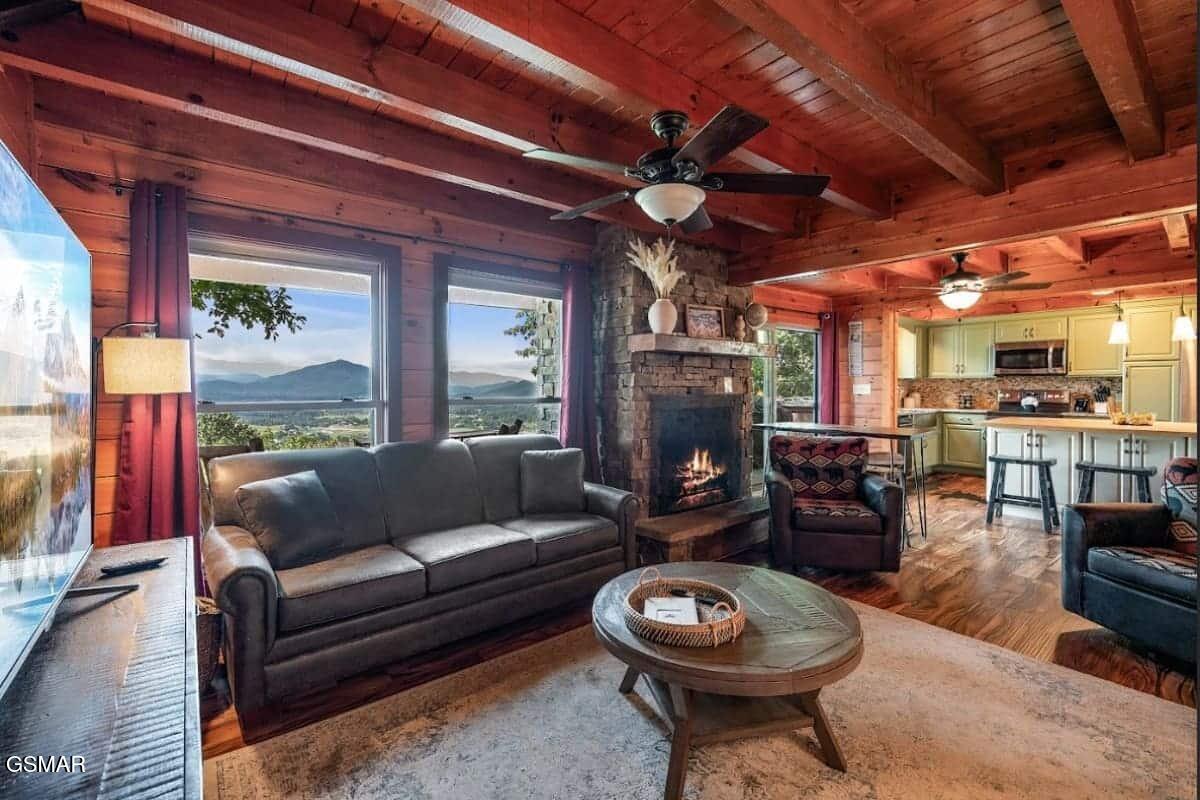 2491 Black Bear Ridge Way Sevierville TN 37862