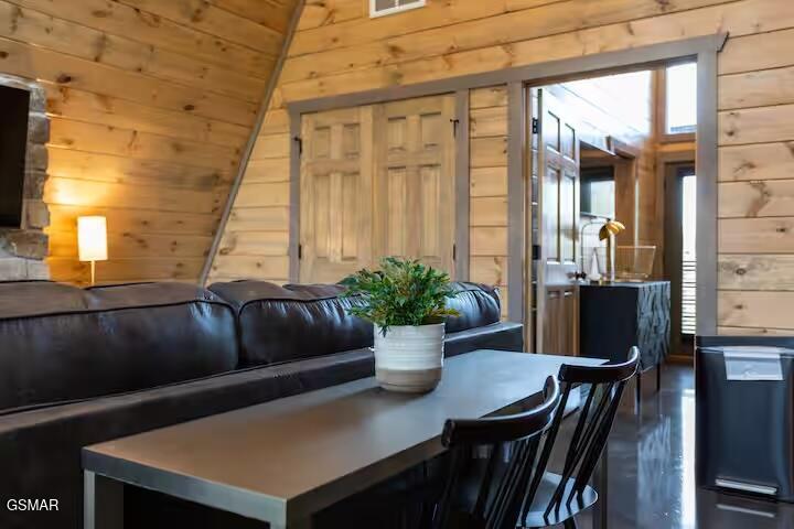 324 Lewis Clabo Road Gatlinburg TN 37738