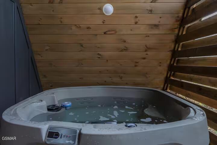 324 Lewis Clabo Road Gatlinburg TN 37738