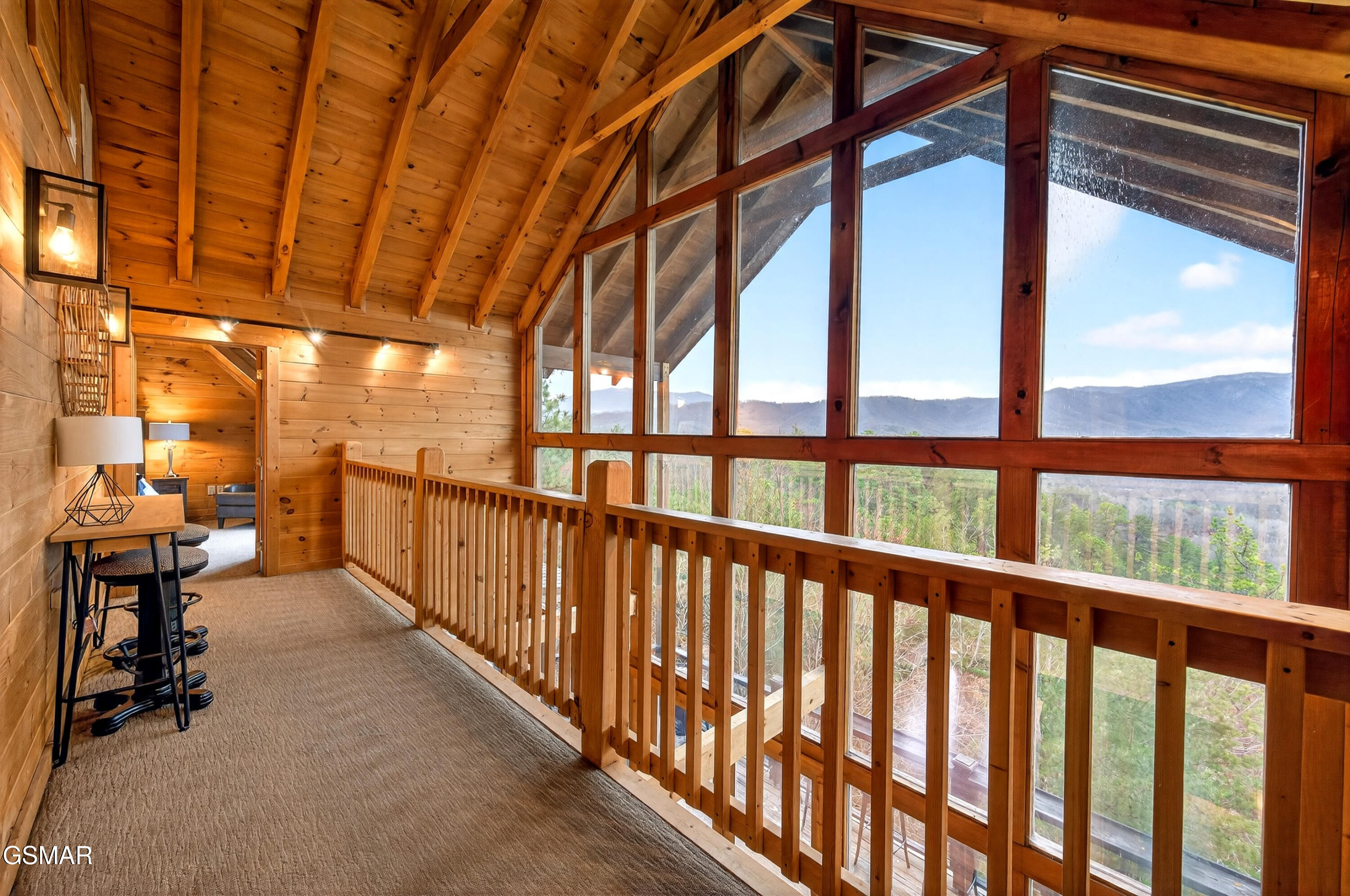 1118 Eagle Pointe Way Pigeon Forge TN 37863